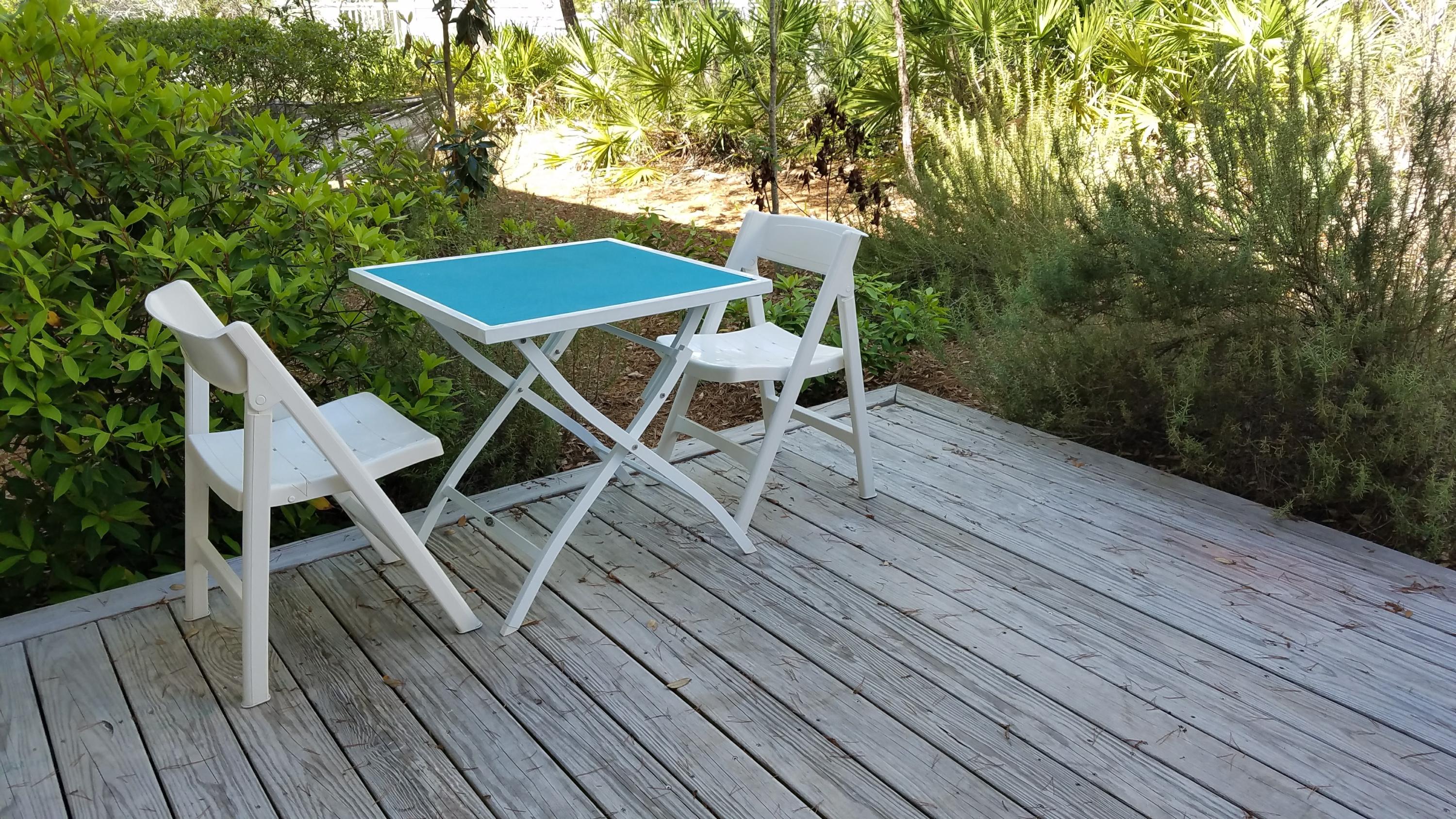 COTTAGES AT EASTERN LAKE - Residential