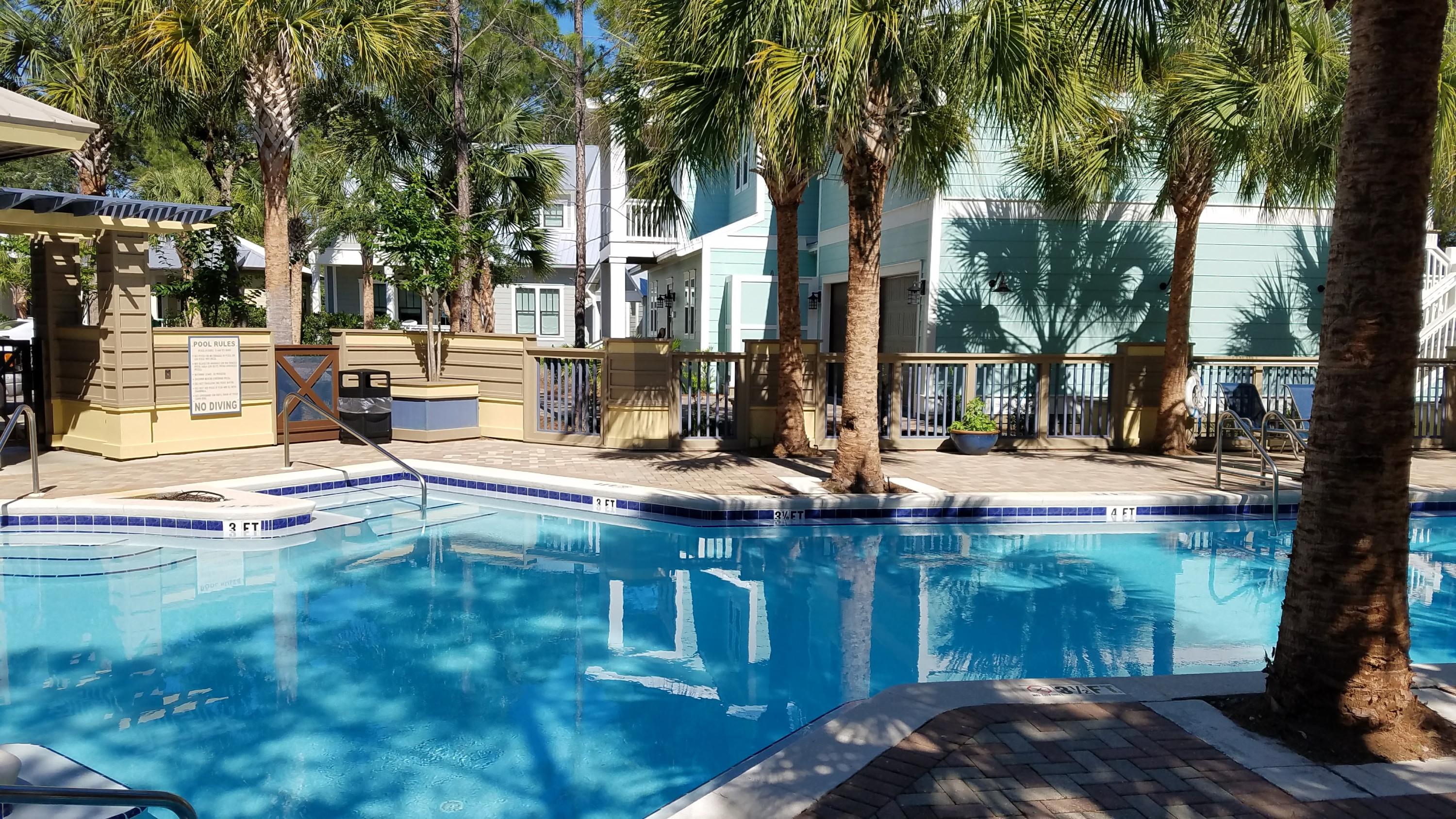 COTTAGES AT EASTERN LAKE - Residential