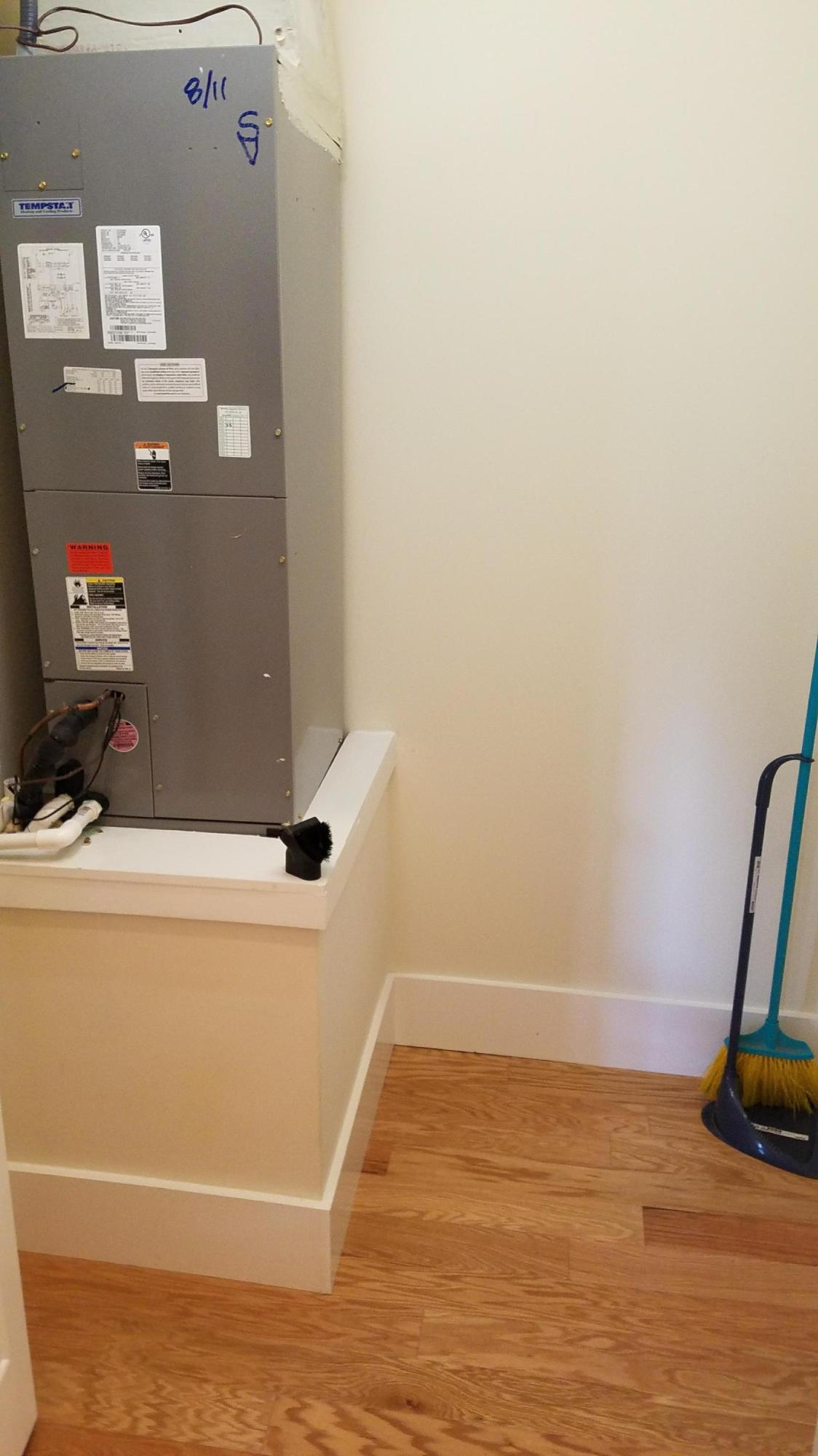 COTTAGES AT EASTERN LAKE - Residential