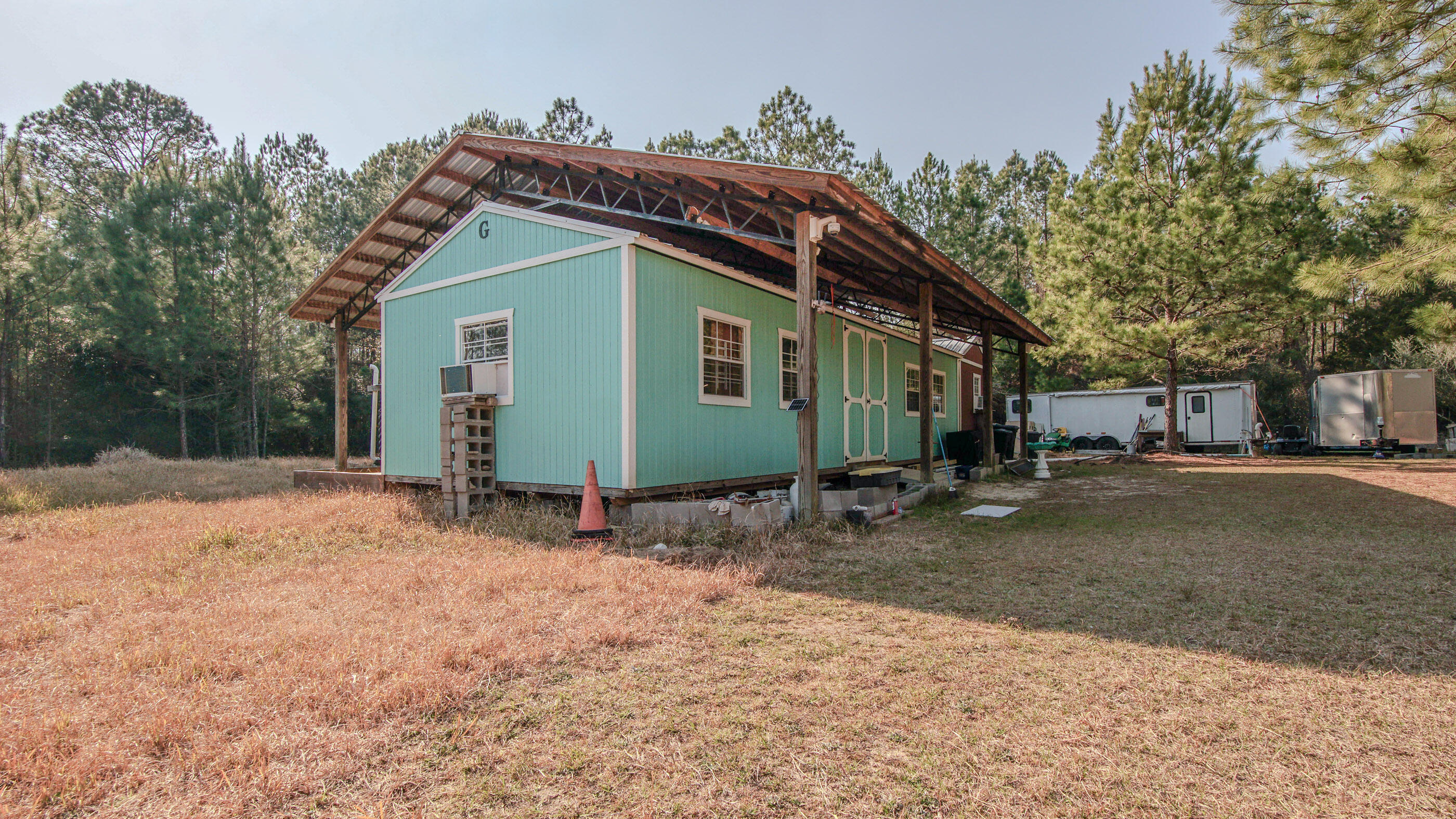 METES & BOUNDS - Land