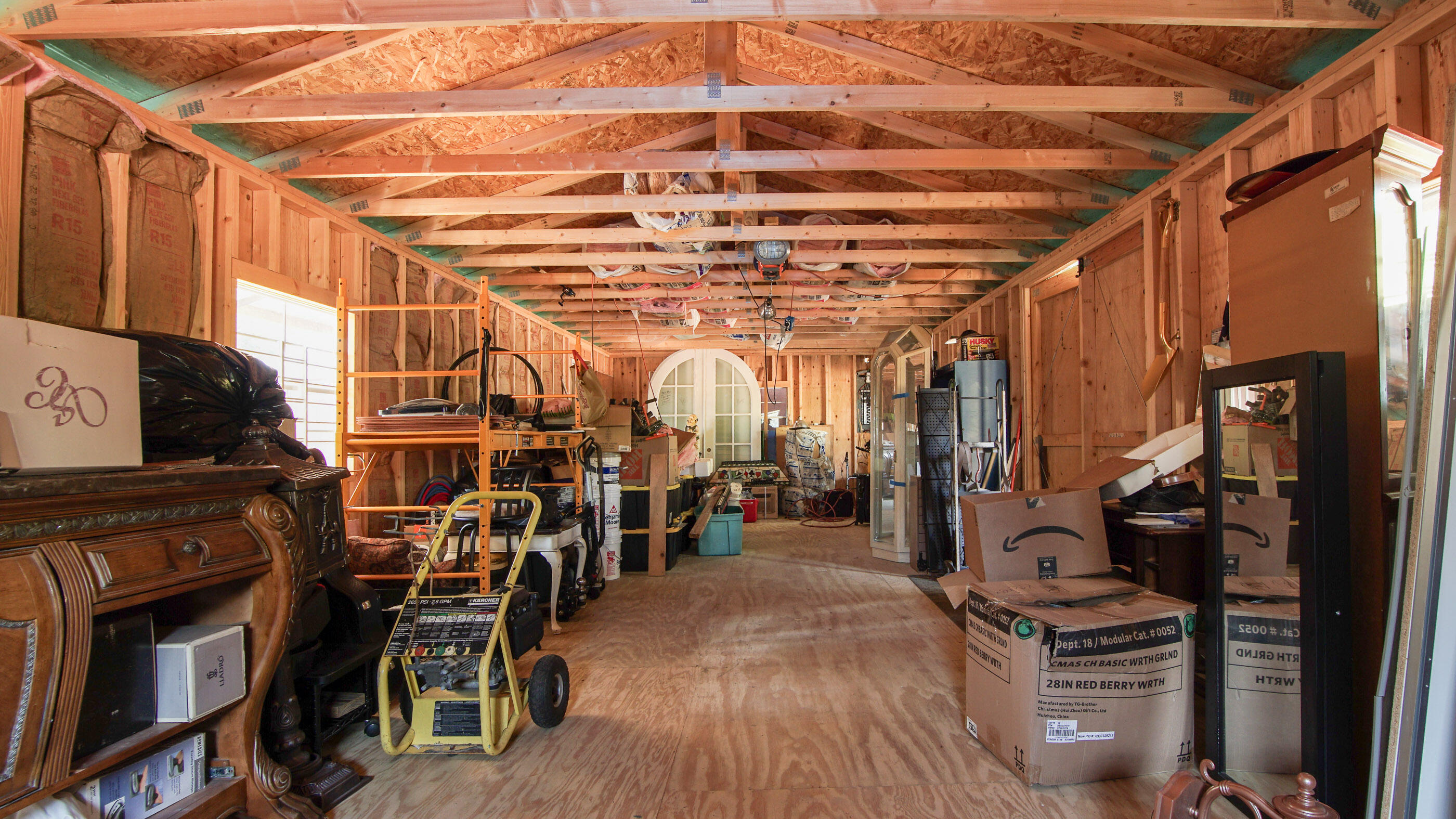 METES & BOUNDS - Land