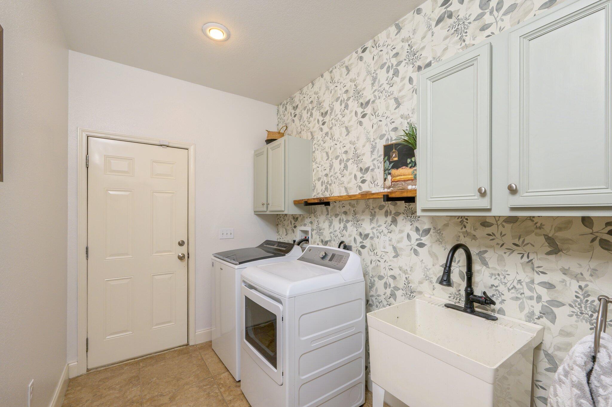 DUGGAN POND ESTATES - Residential