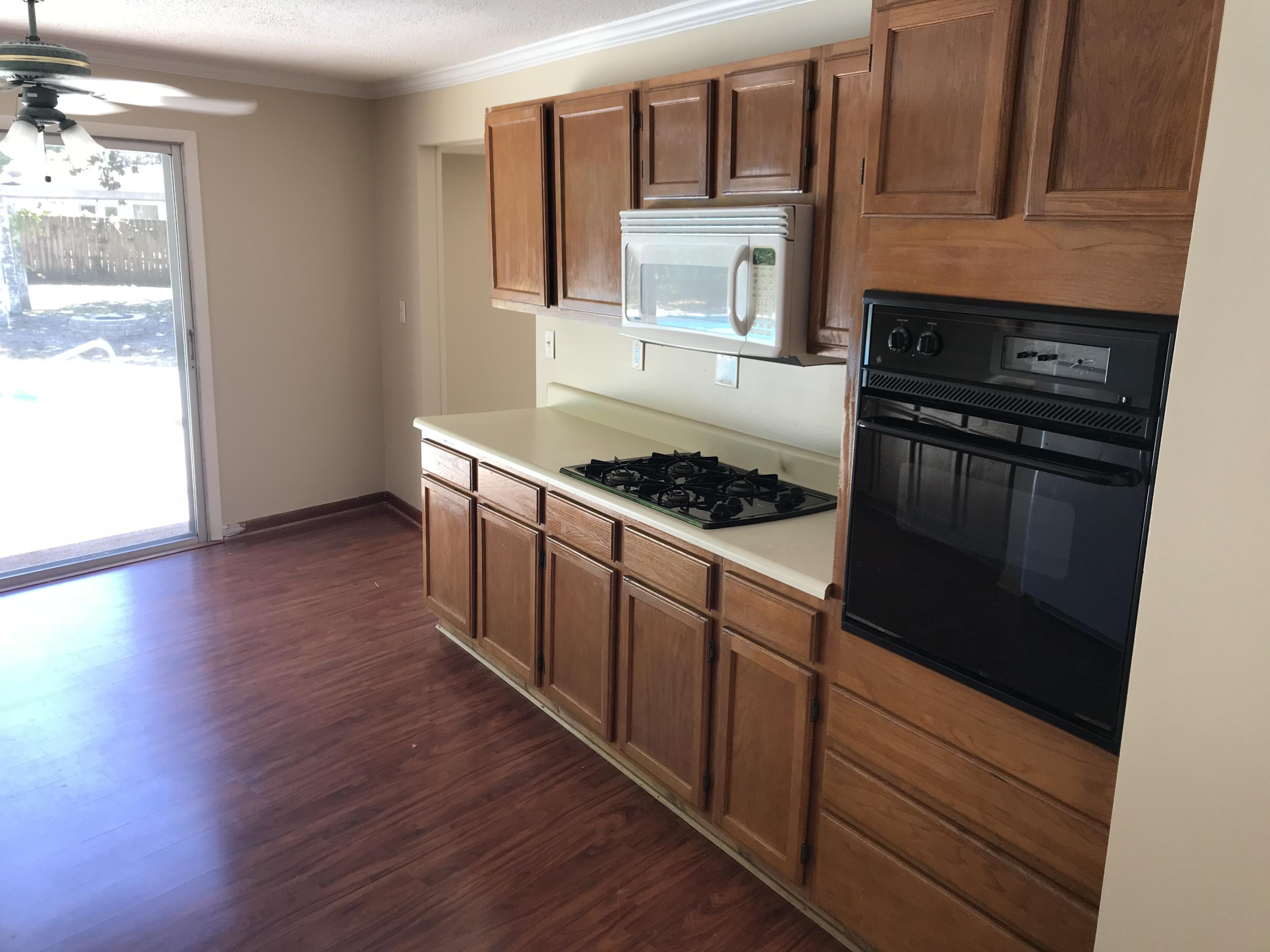 BAYOU POQUITO - Residential Lease