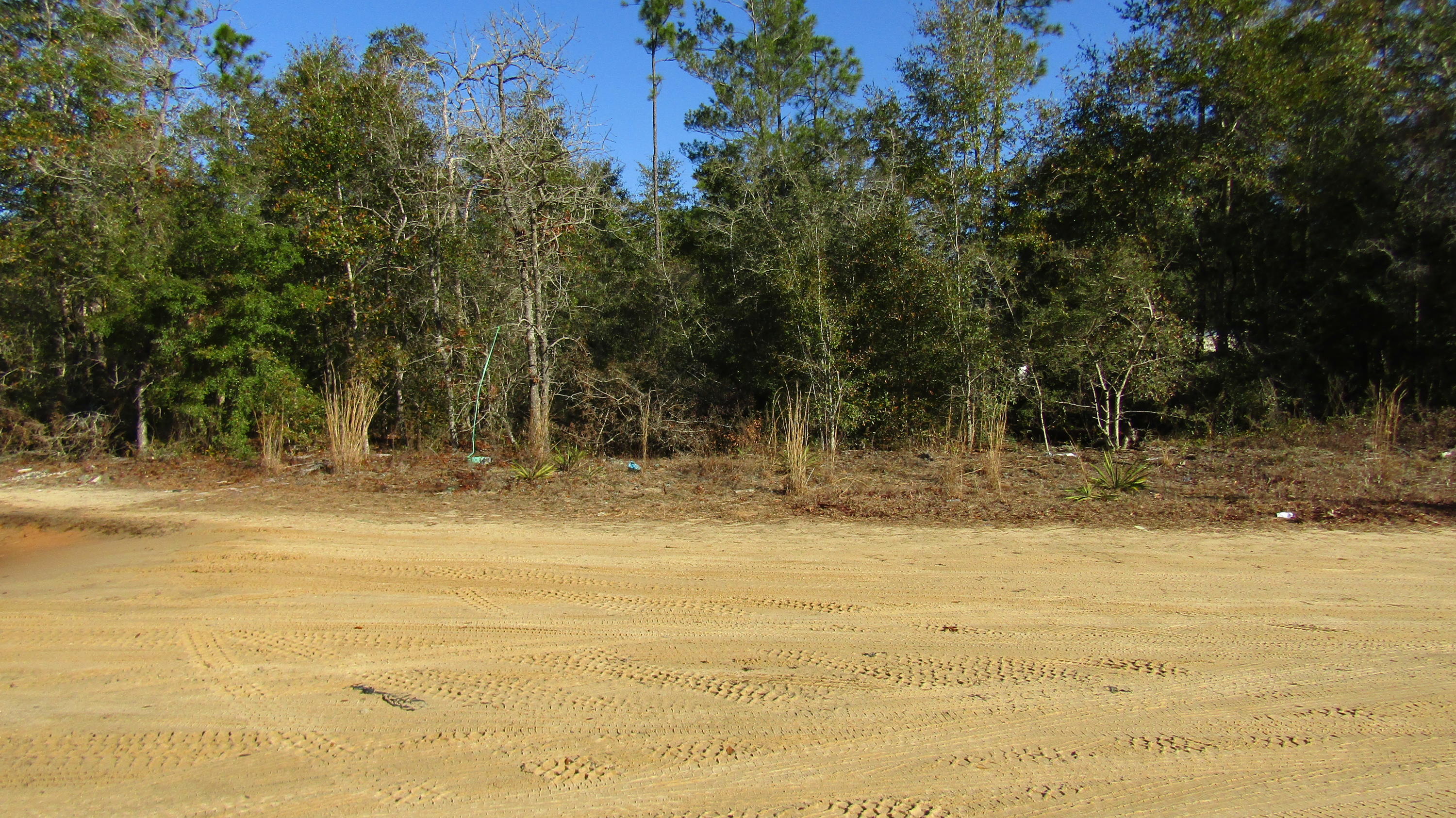 The Pines/Triple Lake - Land