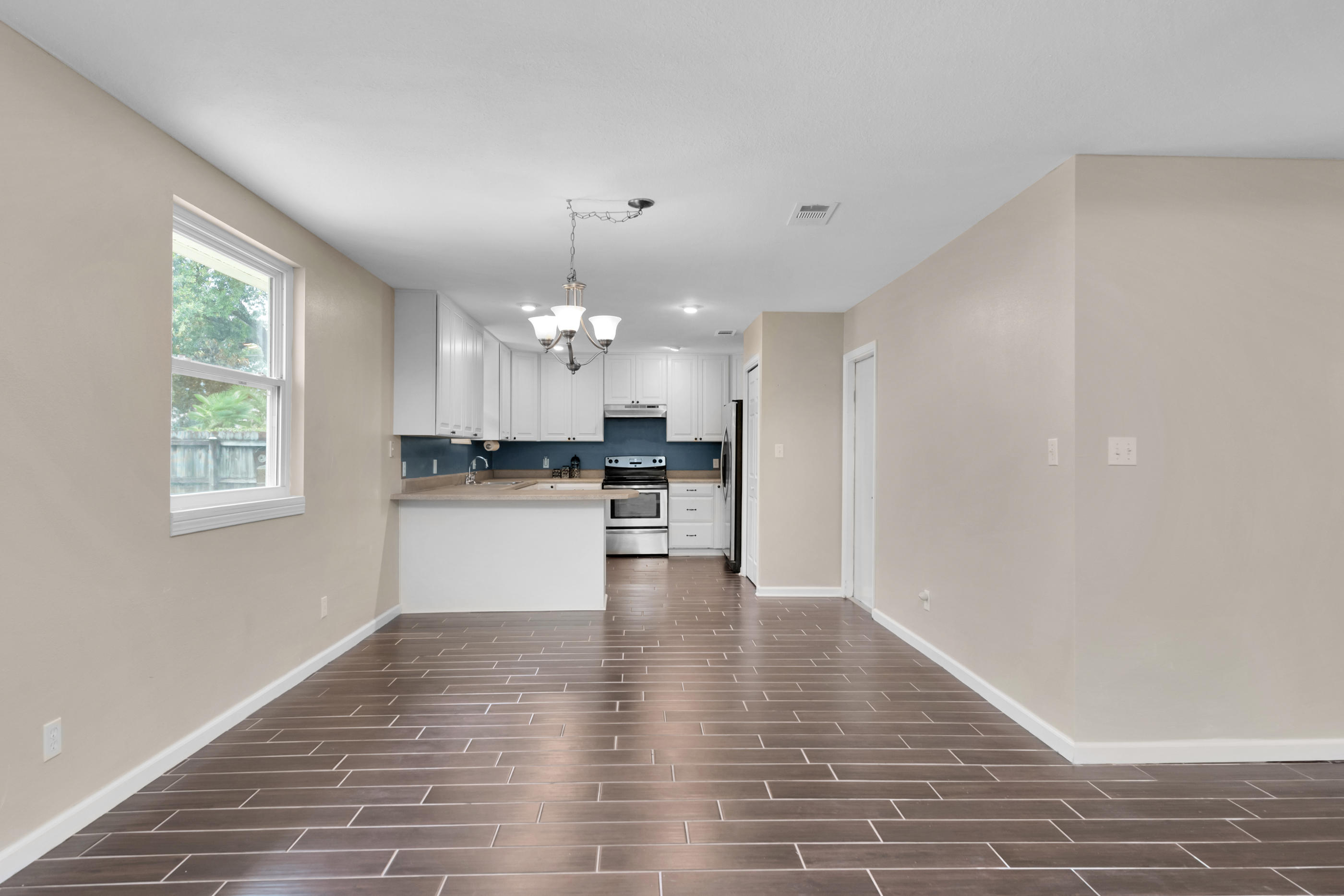 BRIDLE TRAIL ESTATES - Residential