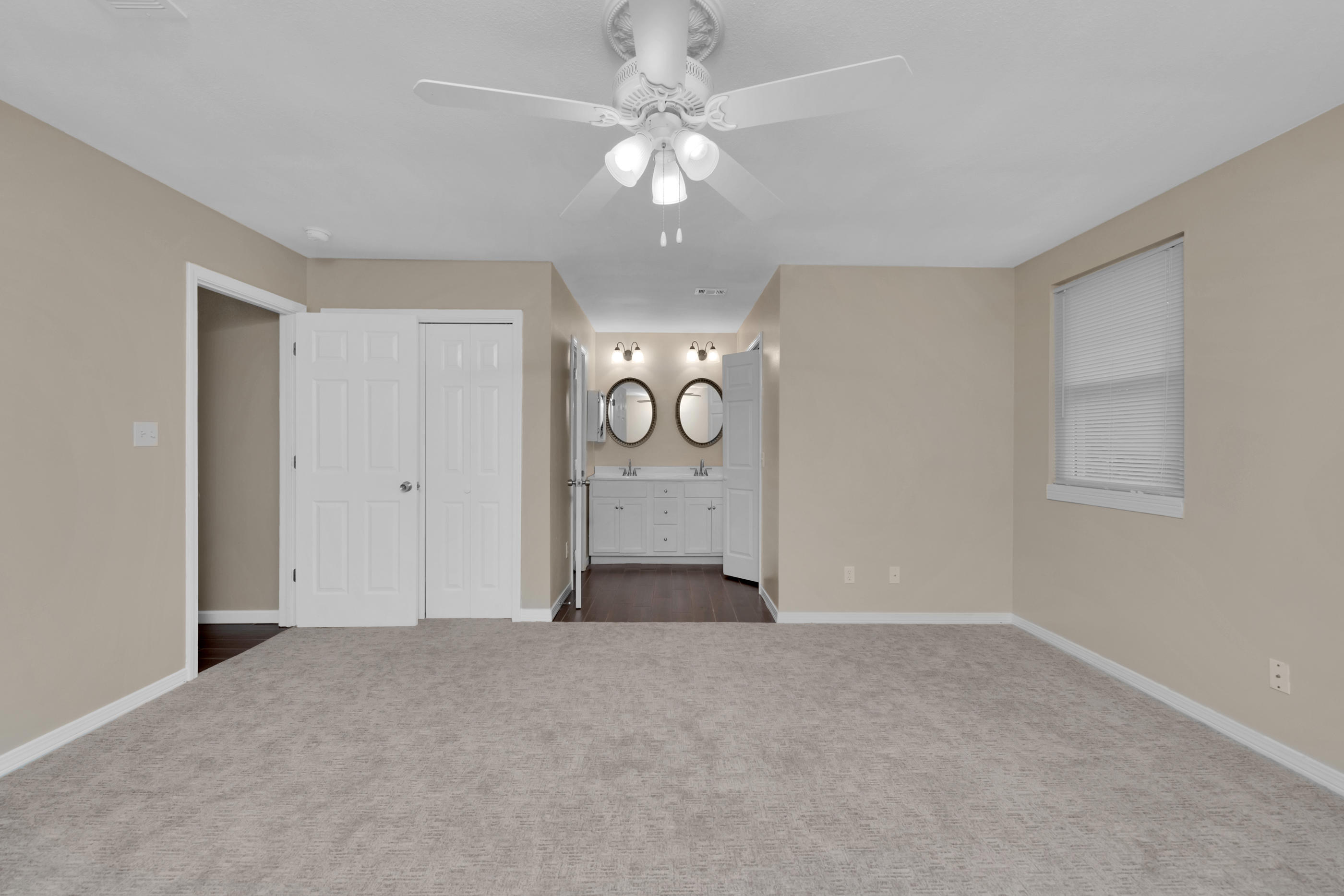 BRIDLE TRAIL ESTATES - Residential