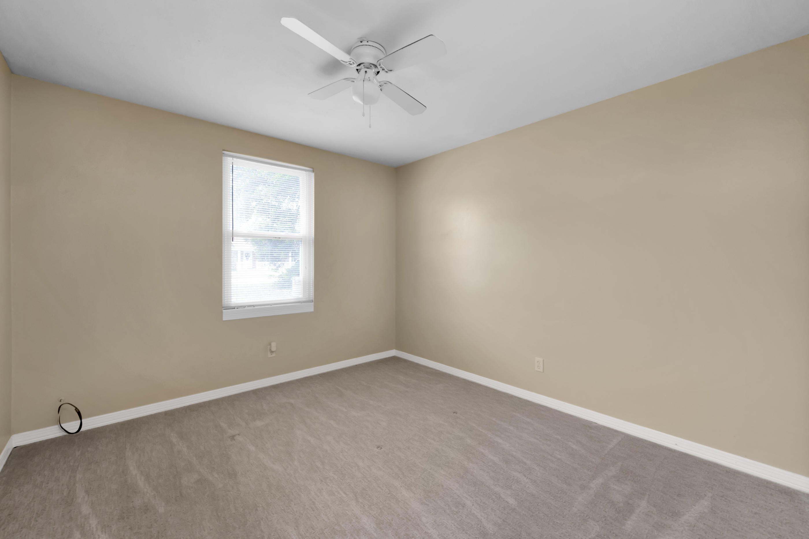 BRIDLE TRAIL ESTATES - Residential