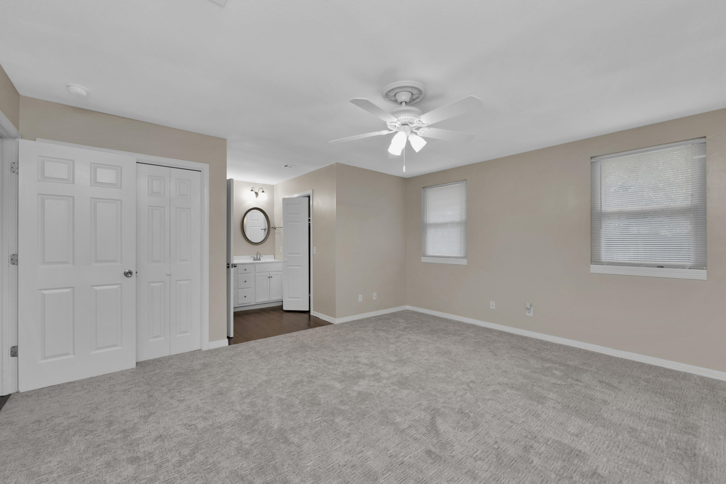 BRIDLE TRAIL ESTATES - Residential