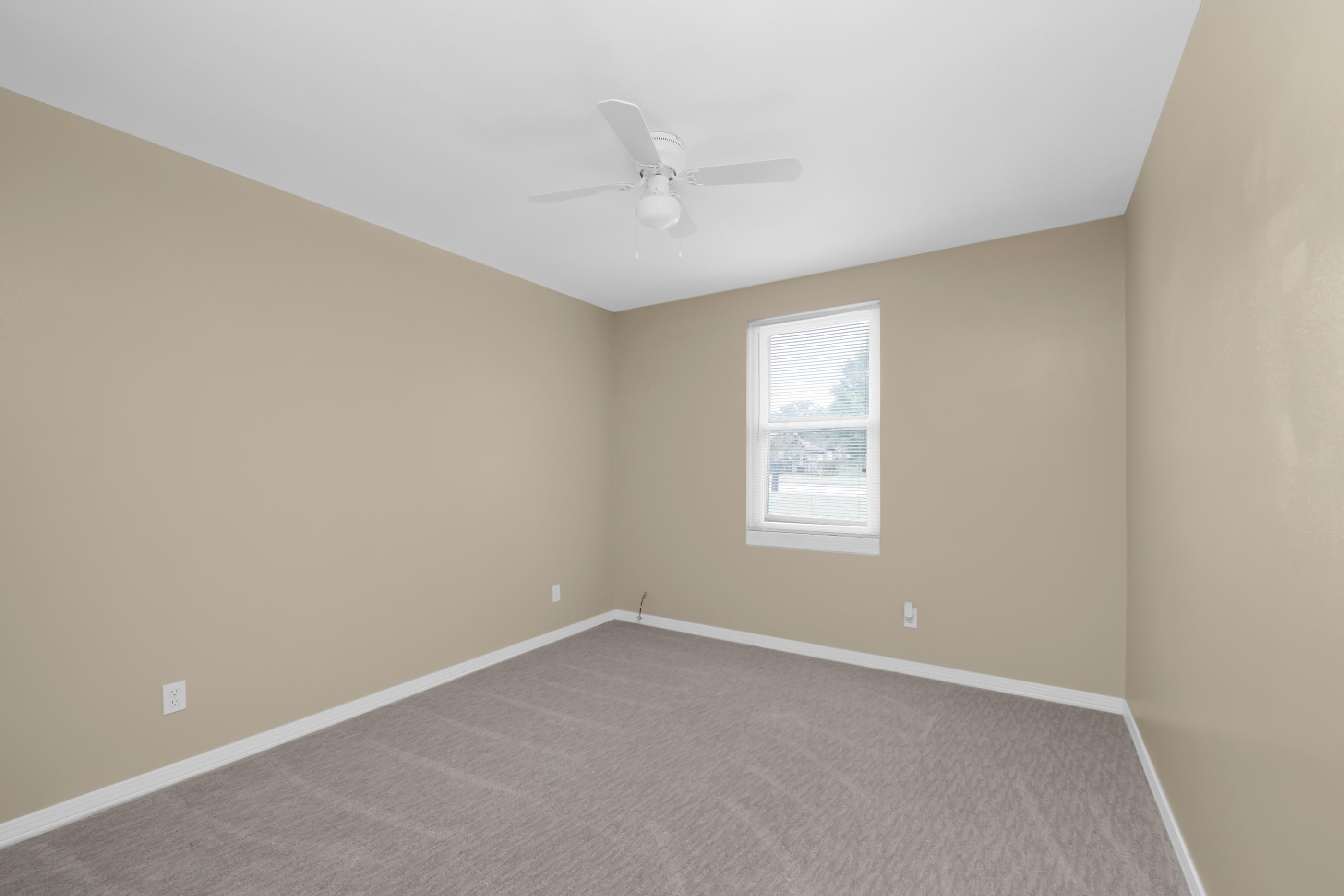 BRIDLE TRAIL ESTATES - Residential