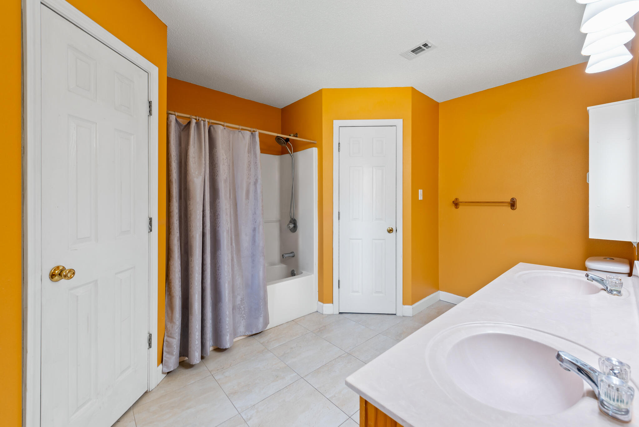 WYNNEHAVEN BEACH ESTATES - Residential