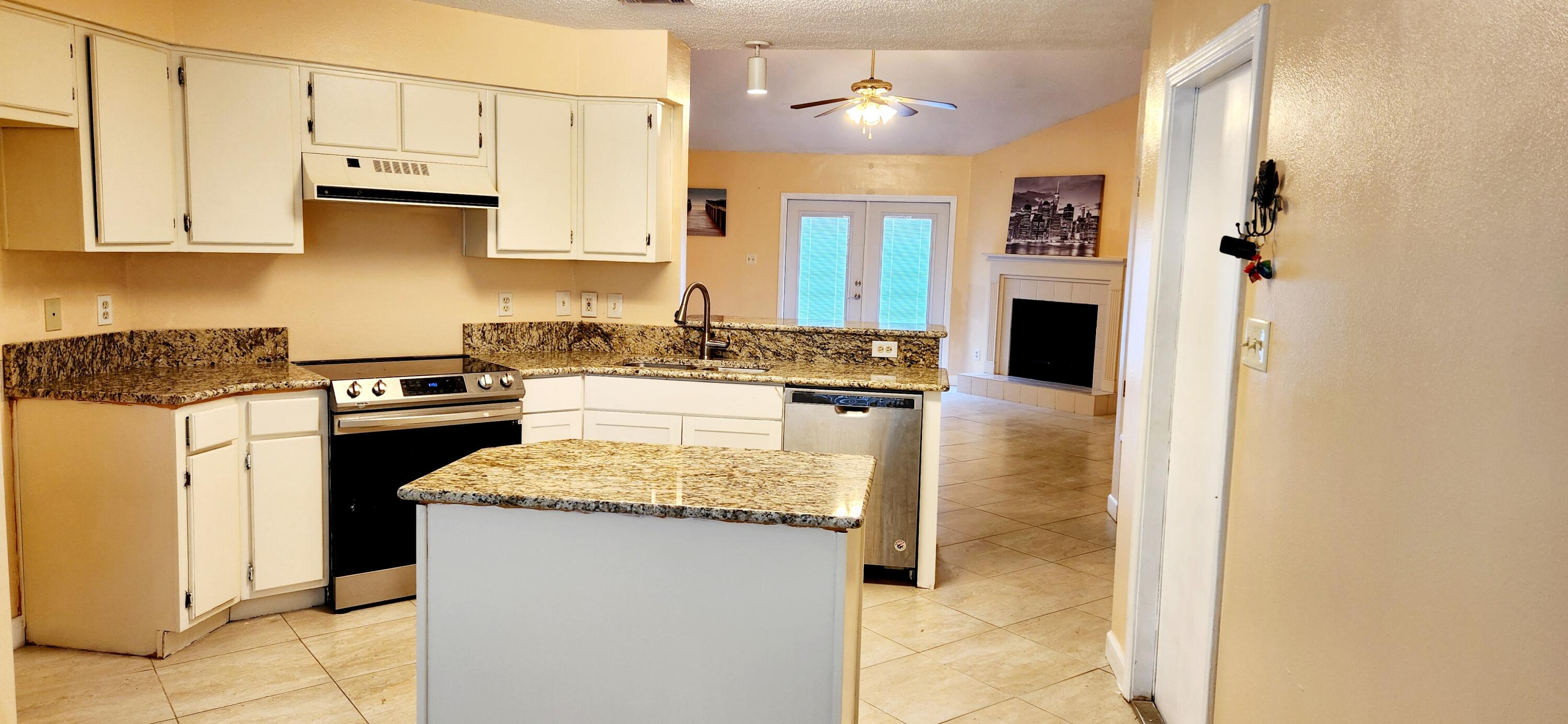 WYNNEHAVEN BEACH ESTATES - Residential