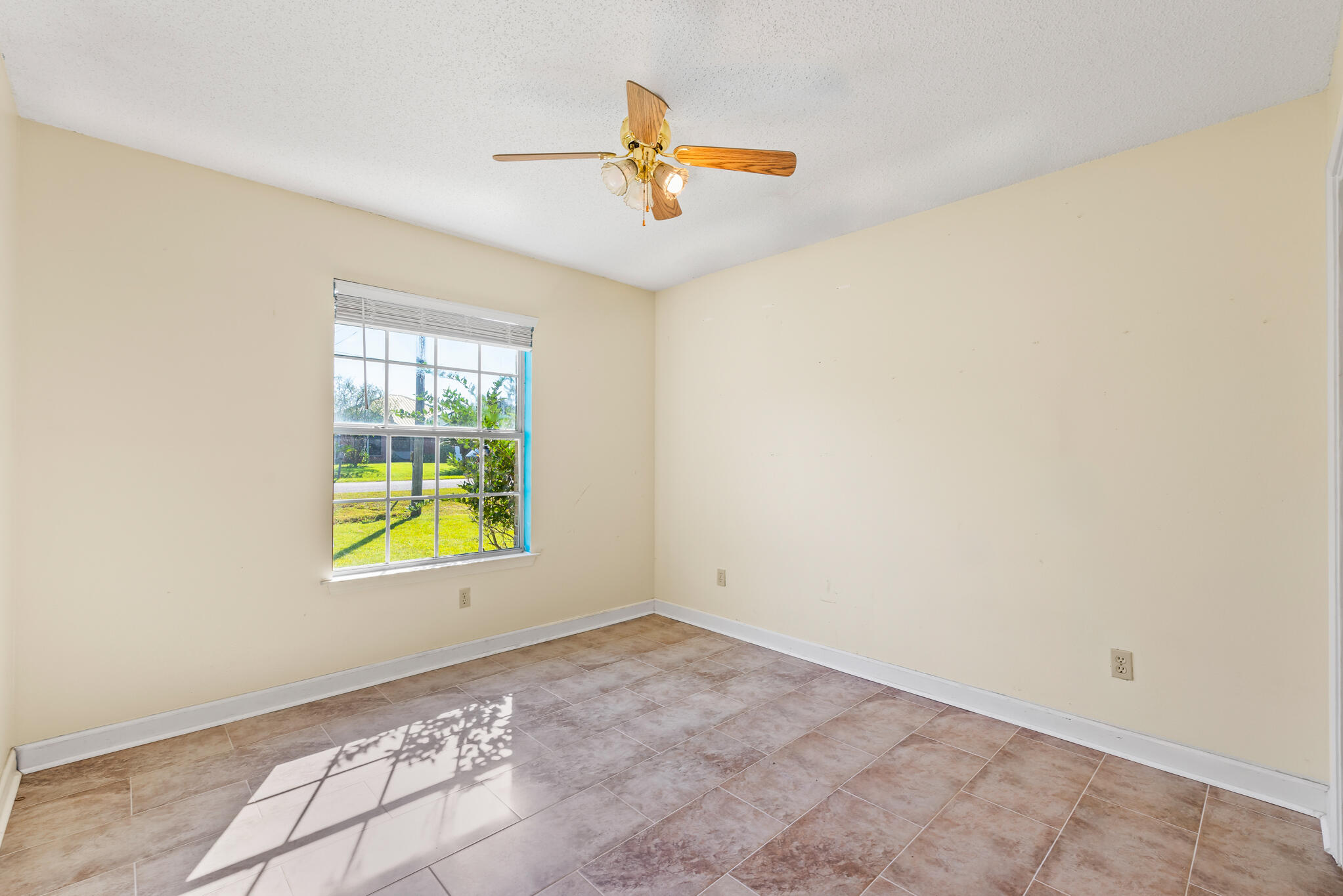 WYNNEHAVEN BEACH ESTATES - Residential