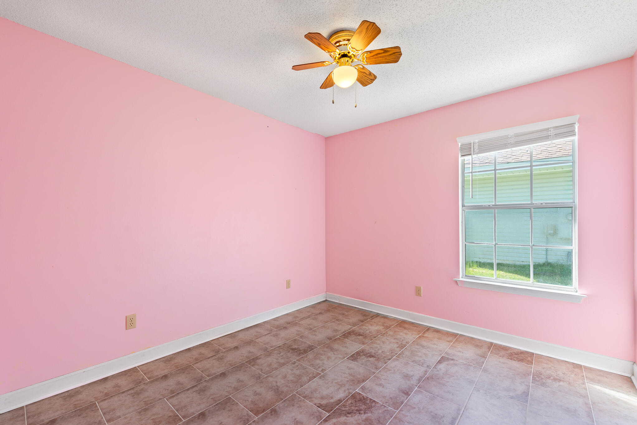 WYNNEHAVEN BEACH ESTATES - Residential