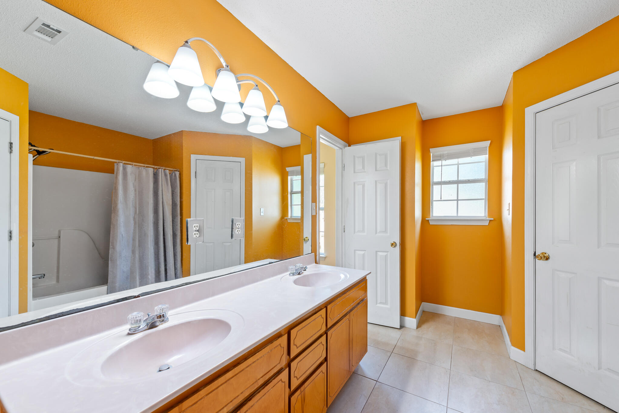 WYNNEHAVEN BEACH ESTATES - Residential