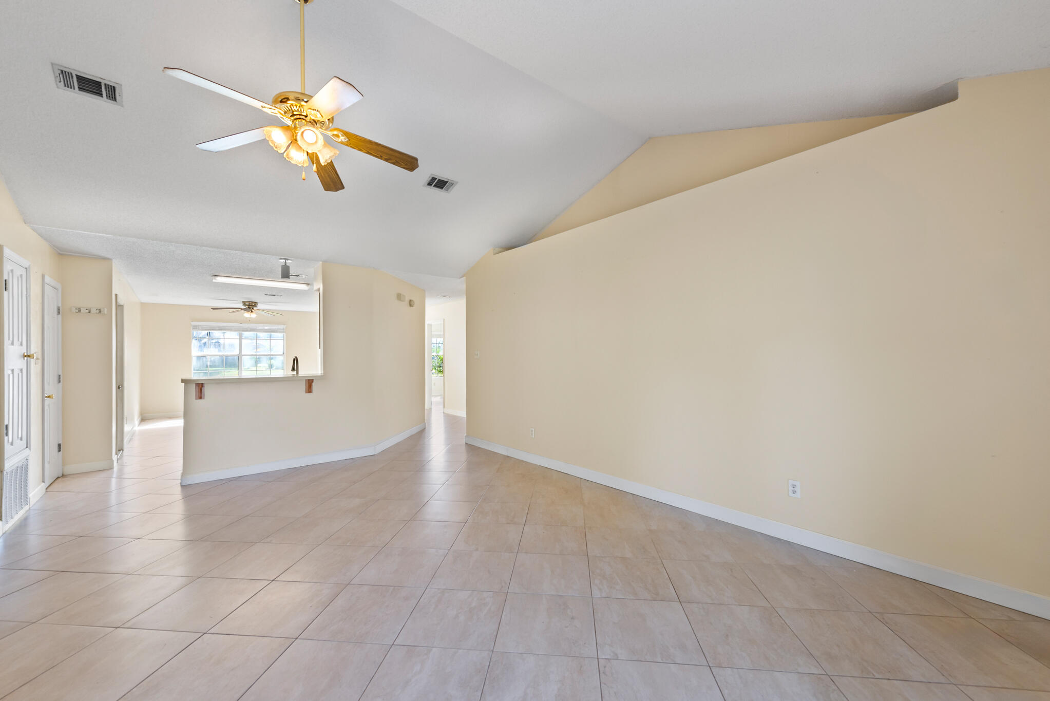 WYNNEHAVEN BEACH ESTATES - Residential