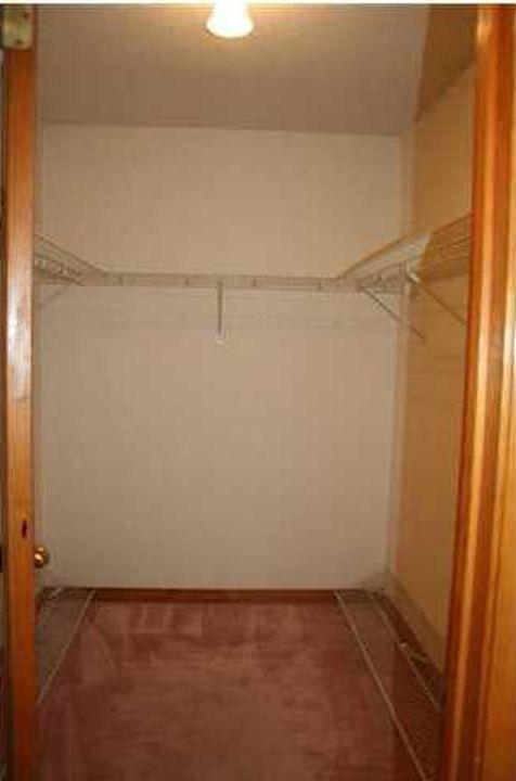 CASTELAR - Residential