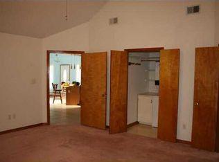 CASTELAR - Residential