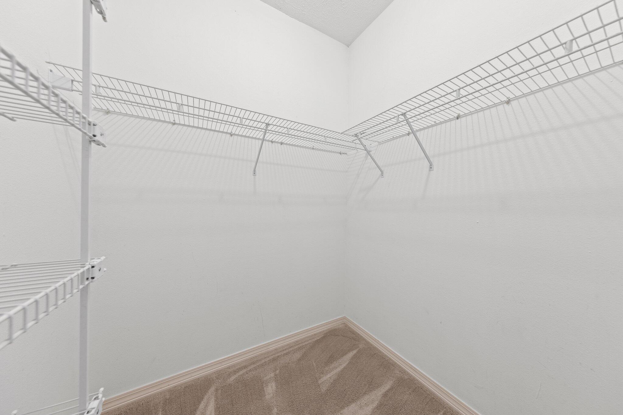 HUNTERS CREEK - Residential