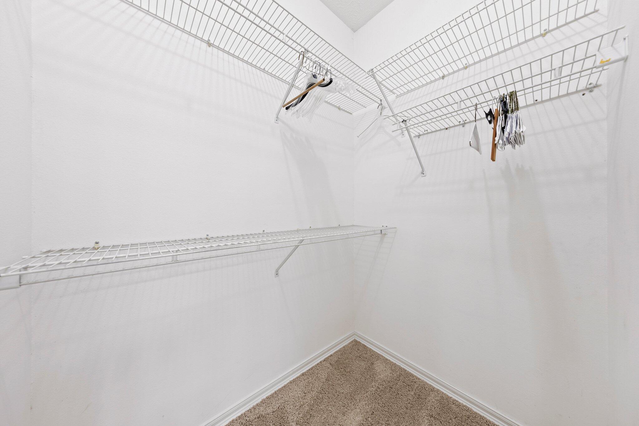 HUNTERS CREEK - Residential