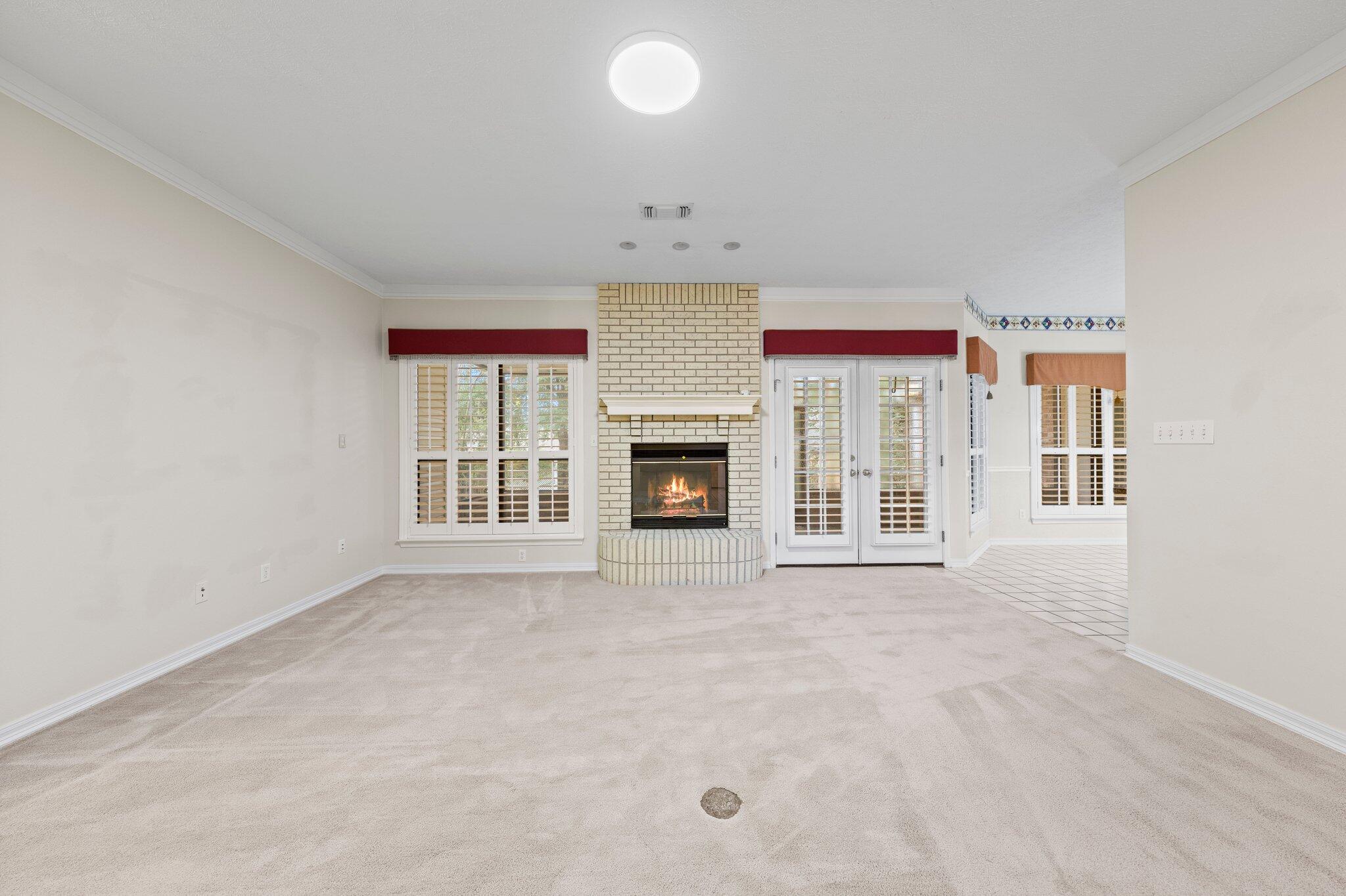 HUNTERS CREEK - Residential