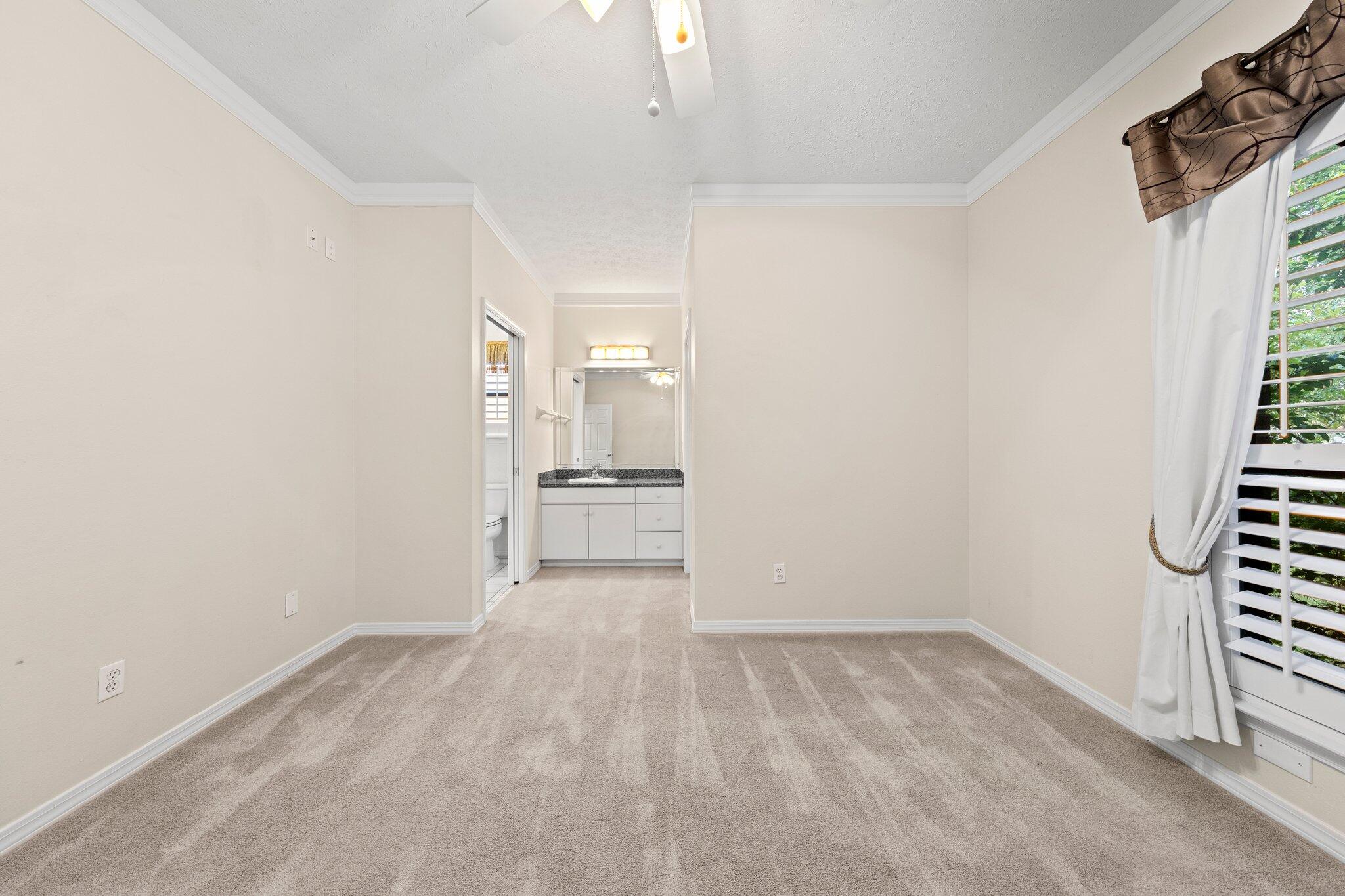 HUNTERS CREEK - Residential