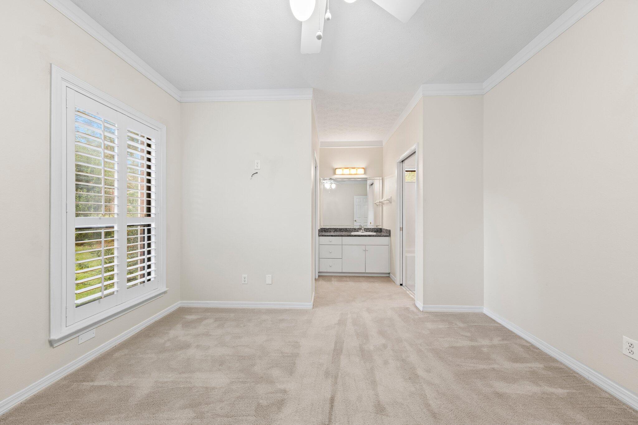 HUNTERS CREEK - Residential