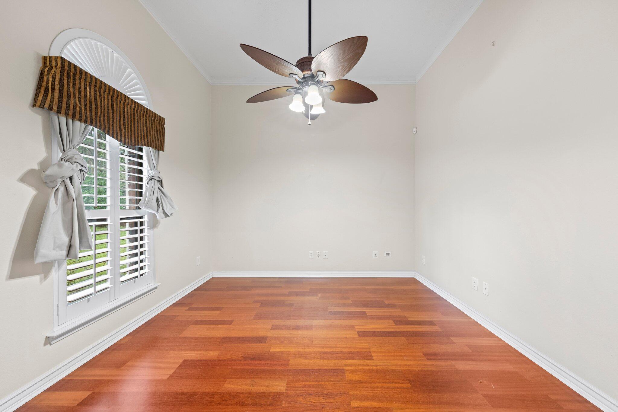 HUNTERS CREEK - Residential