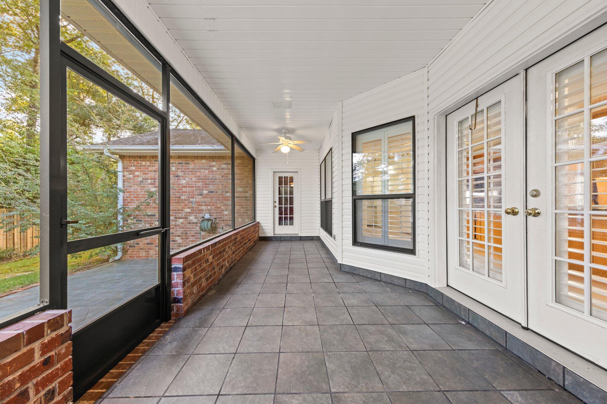 HUNTERS CREEK - Residential