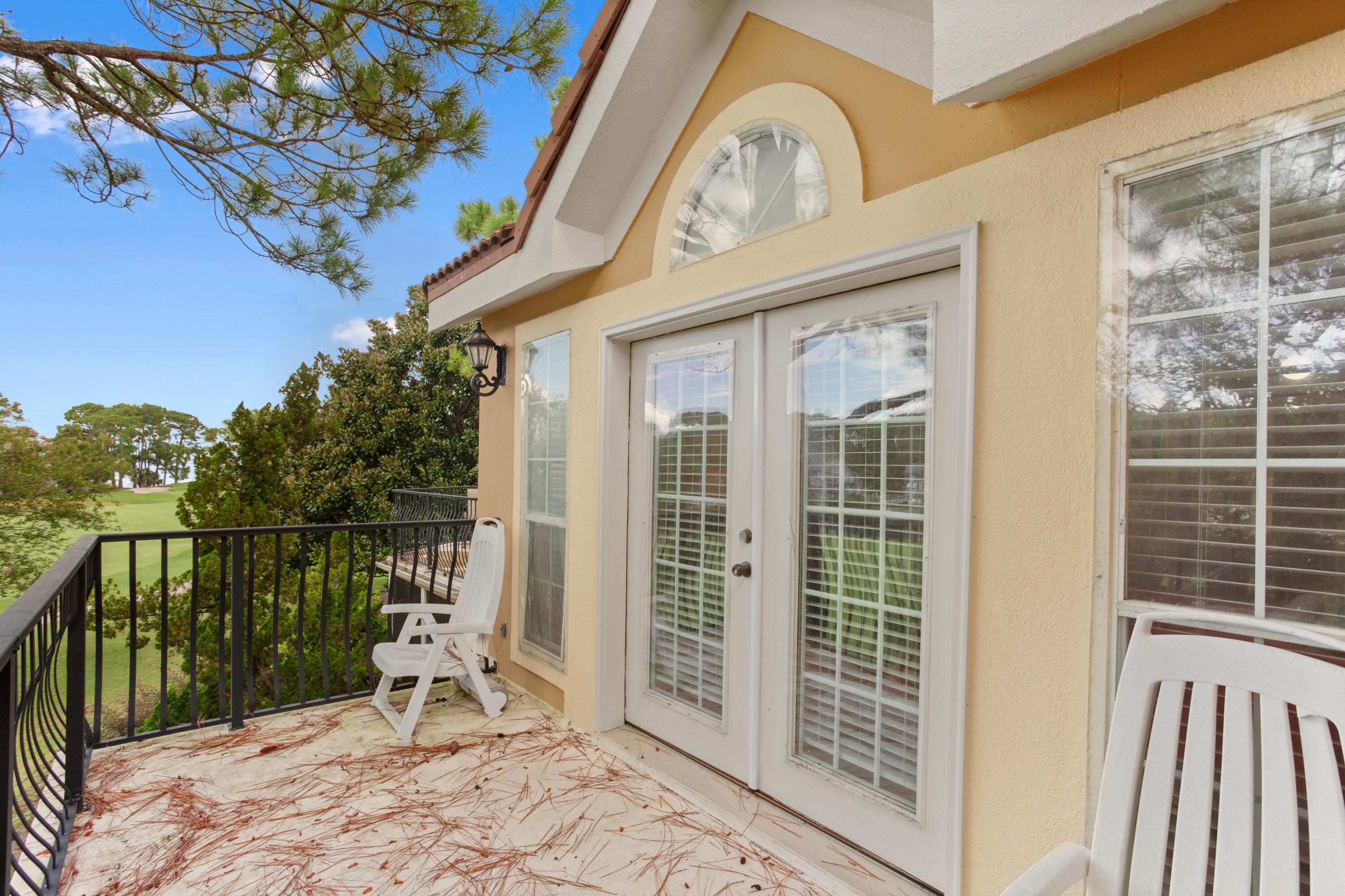 VANTAGE POINTE - Residential