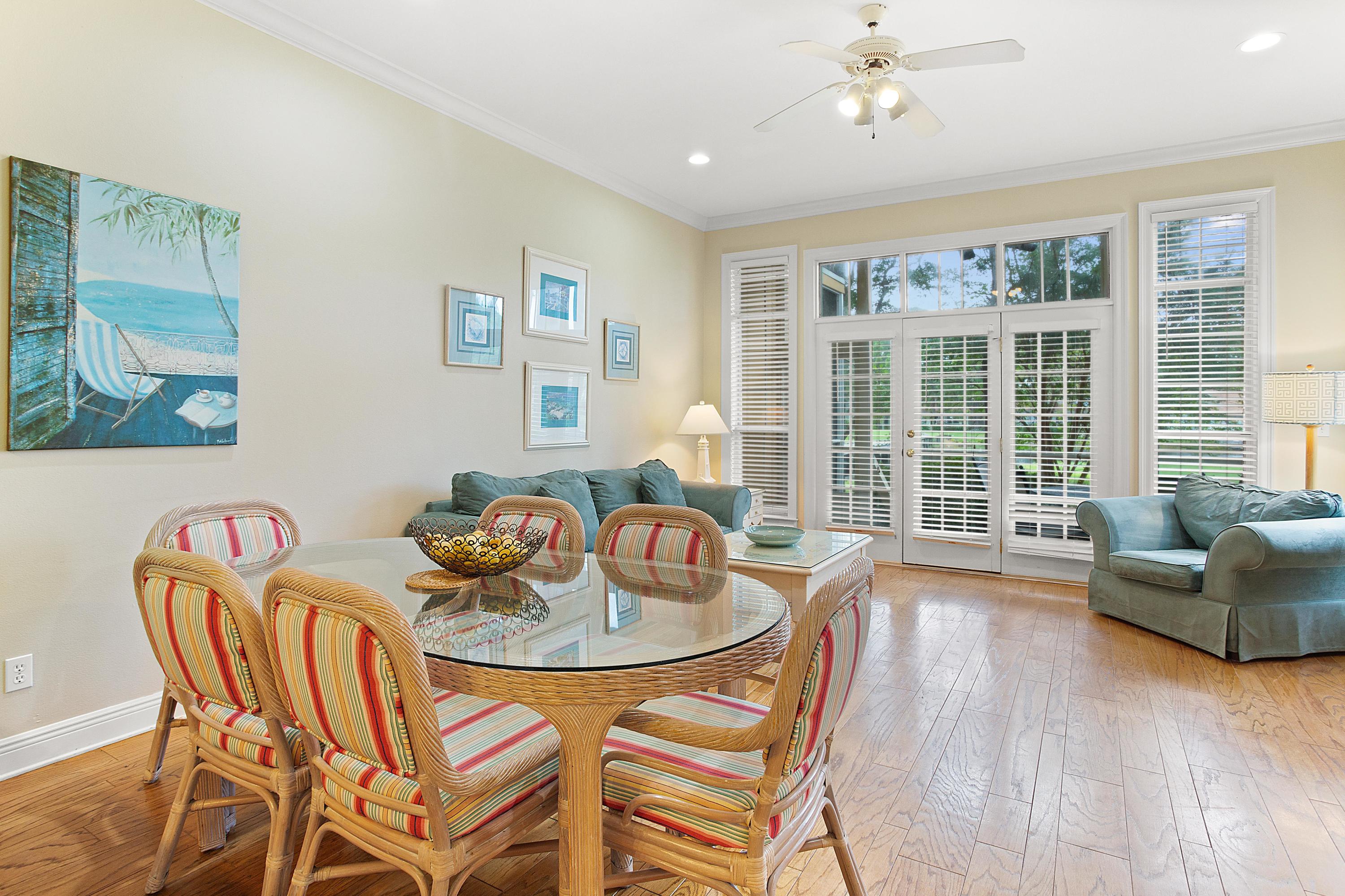 VANTAGE POINTE - Residential