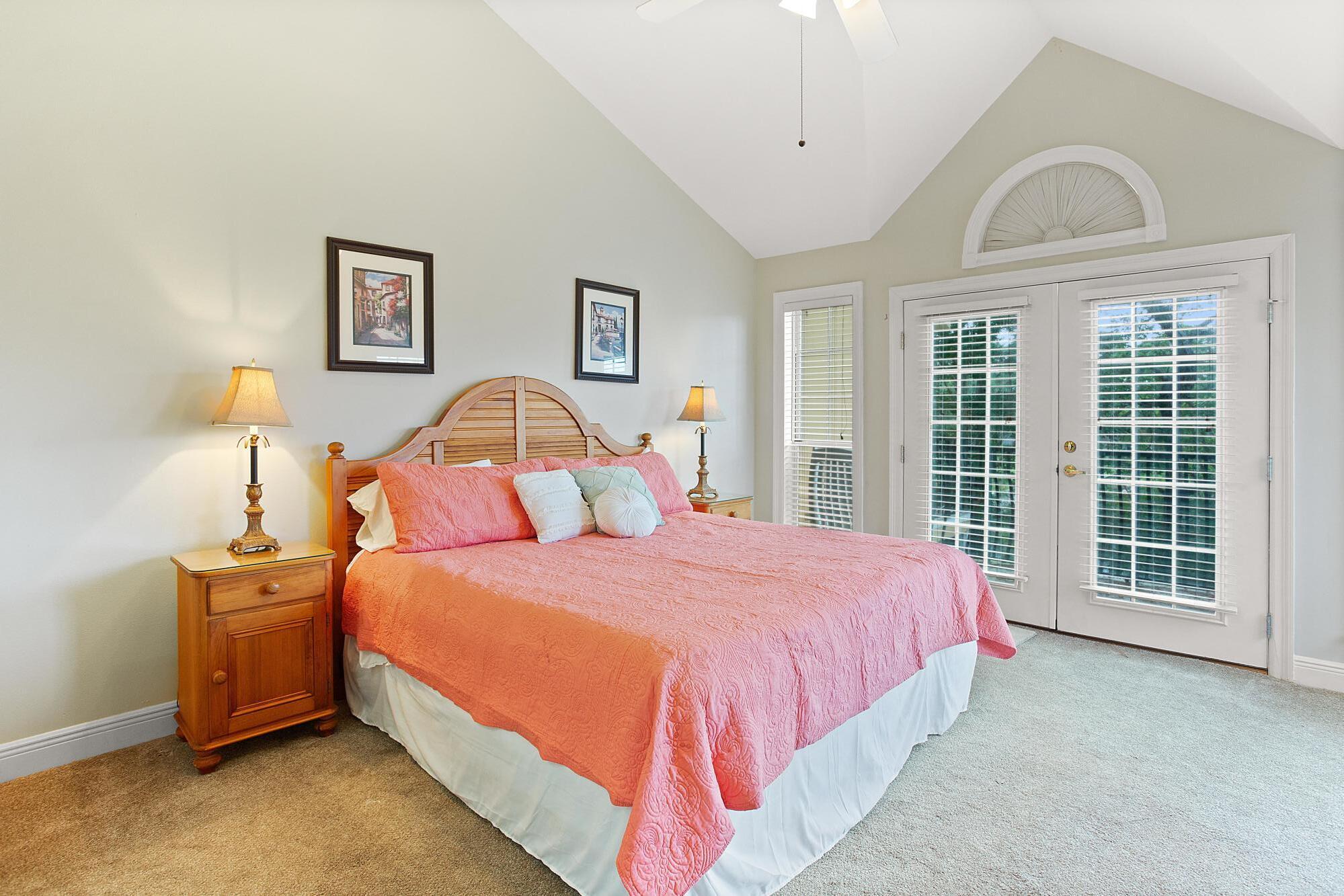 VANTAGE POINTE - Residential