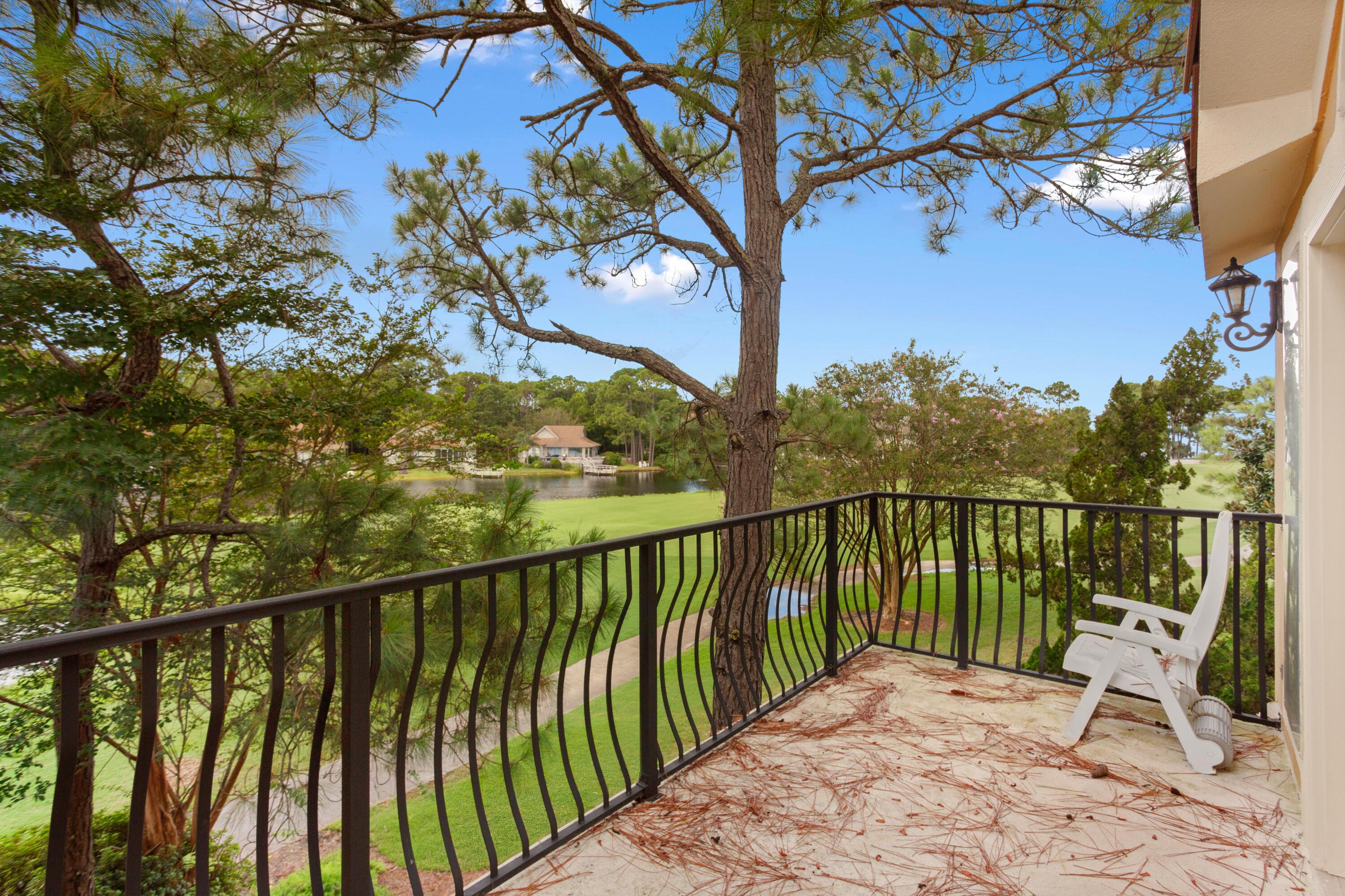 VANTAGE POINTE - Residential