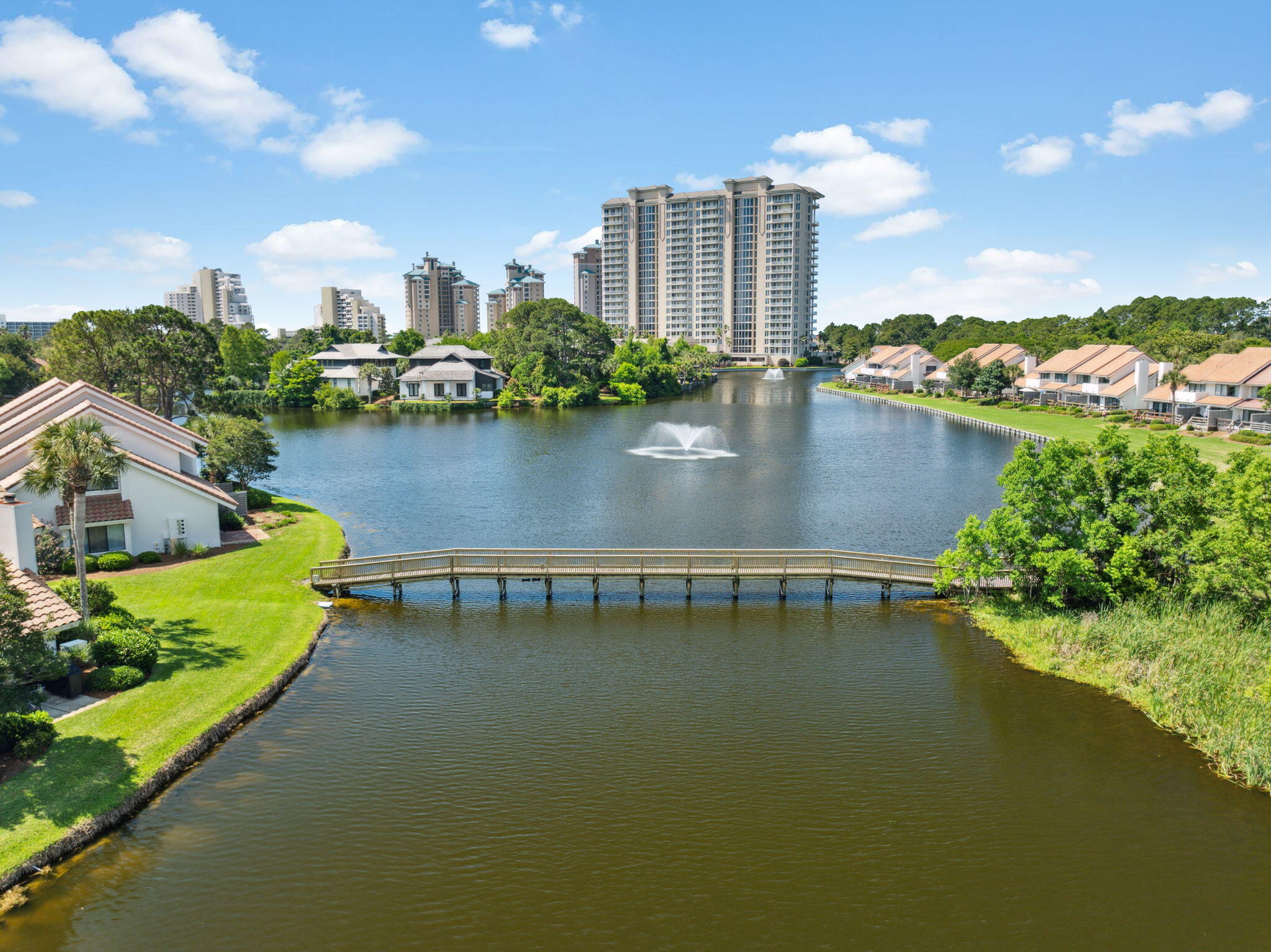 BEACHWALK VILLAS - Residential