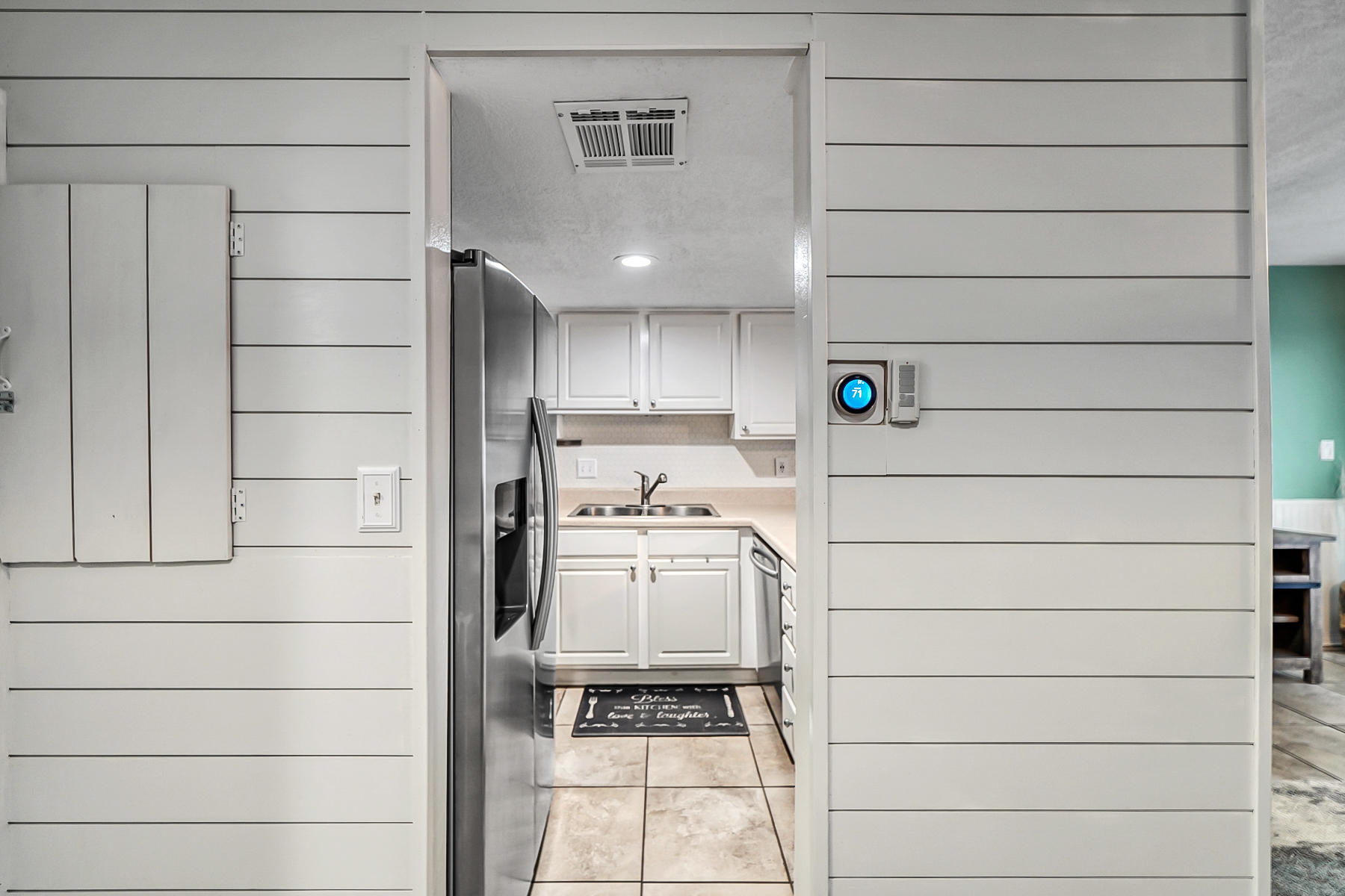 FINISTERRA CONDO - Residential