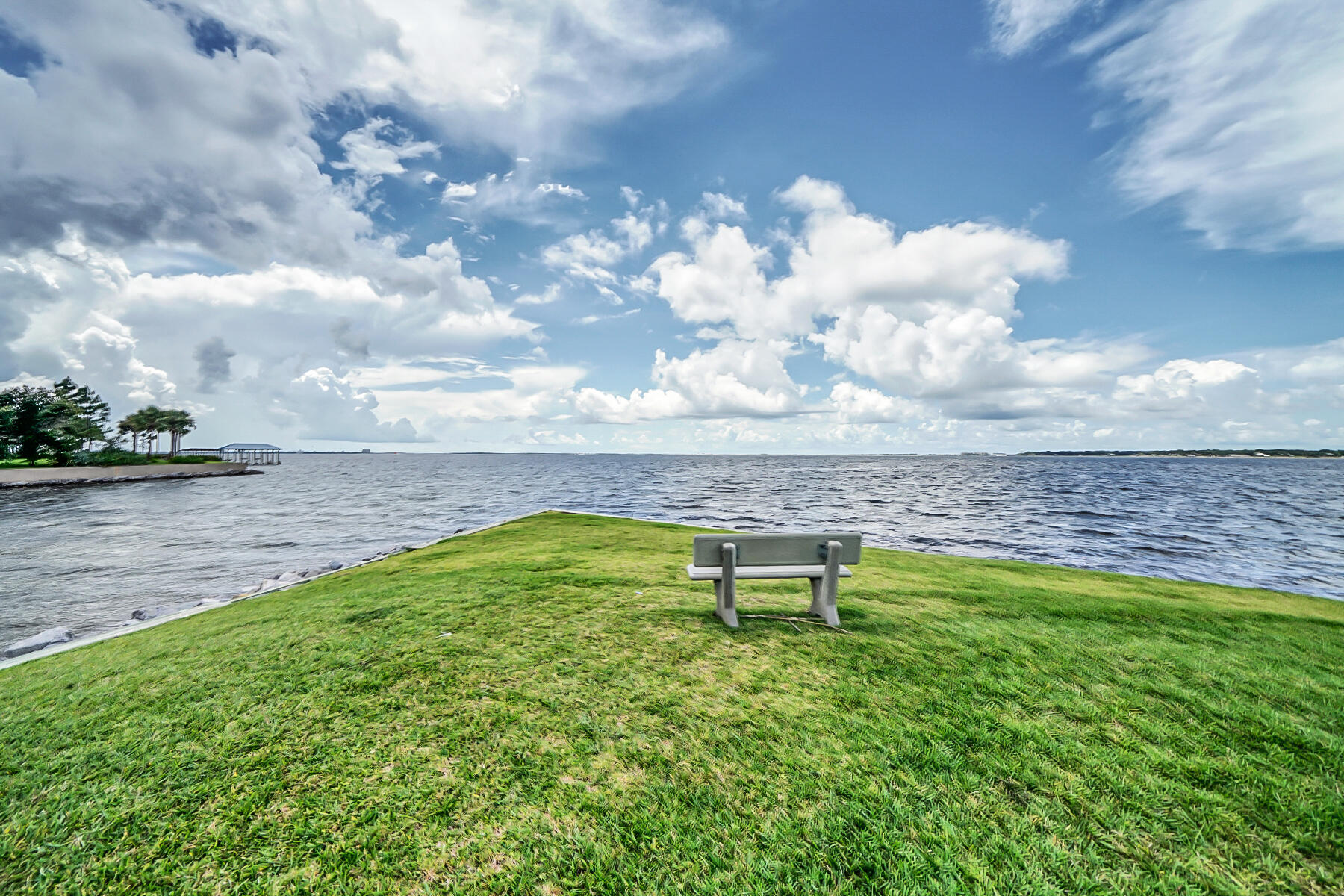 FINISTERRA CONDO - Residential