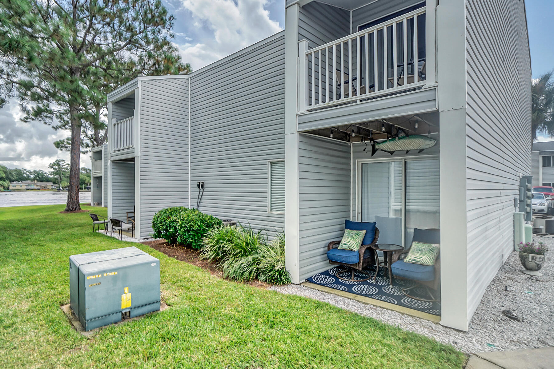 FINISTERRA CONDO - Residential