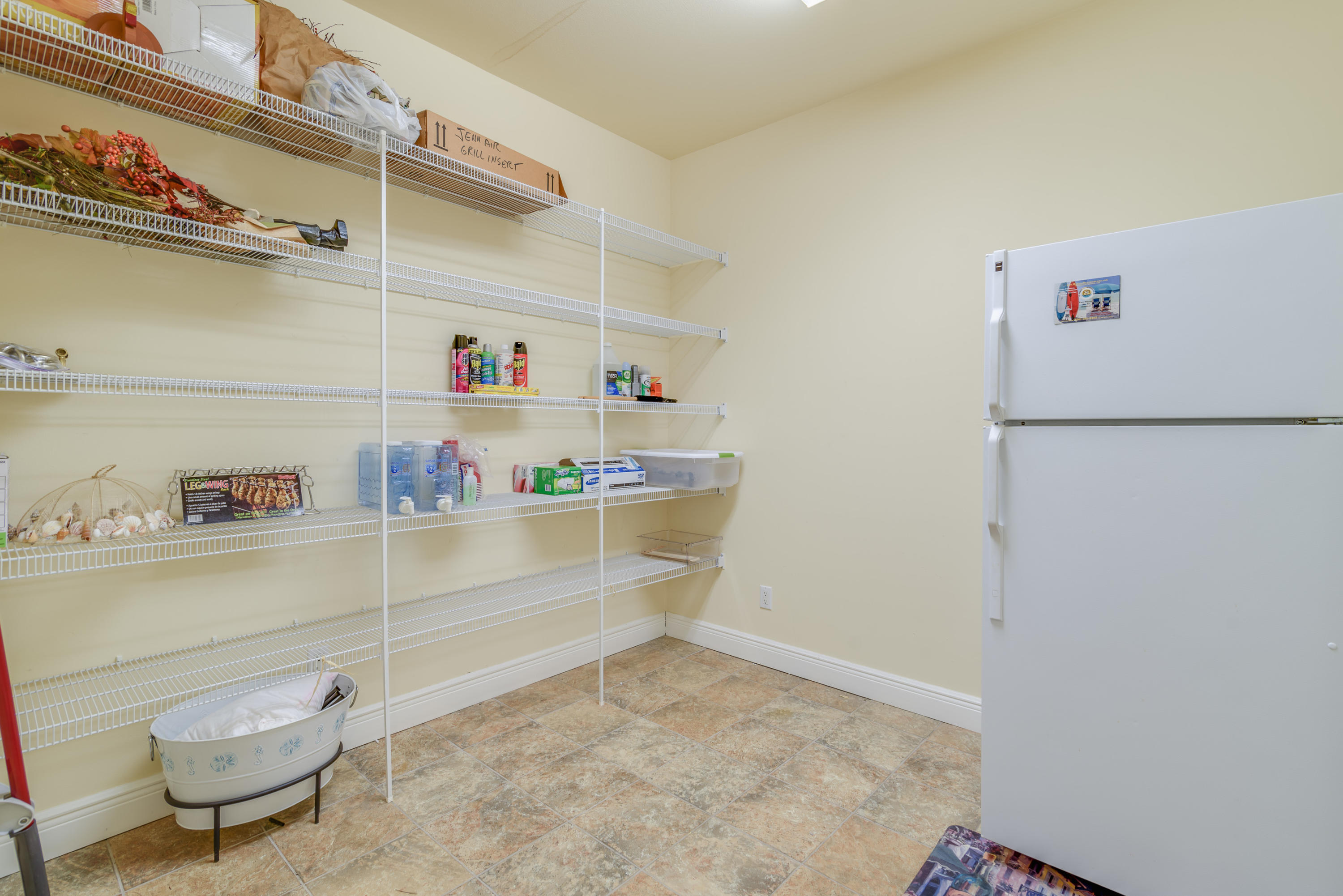 TANG-O-MAR S/D UNREC - Residential