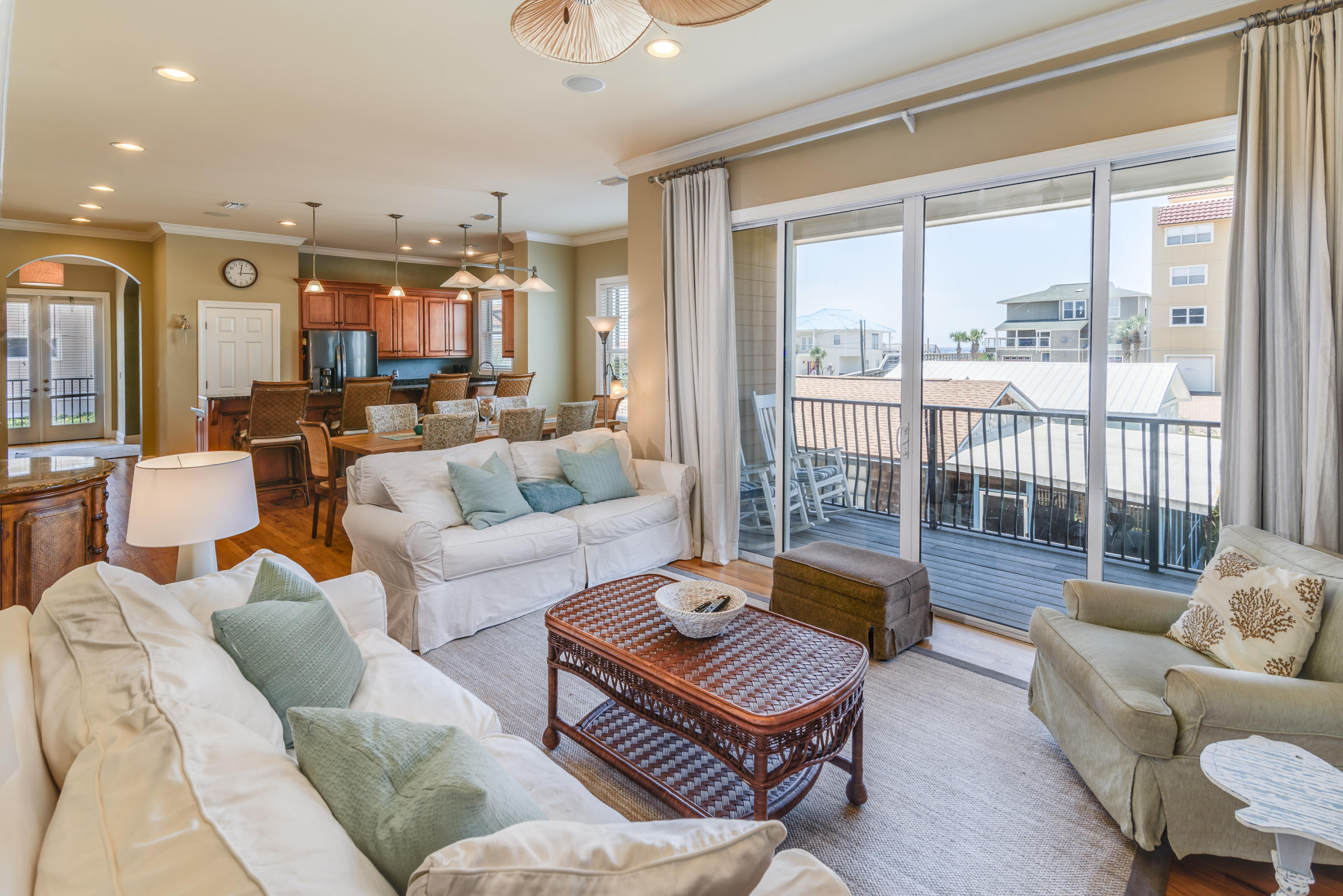 TANG-O-MAR S/D UNREC - Residential