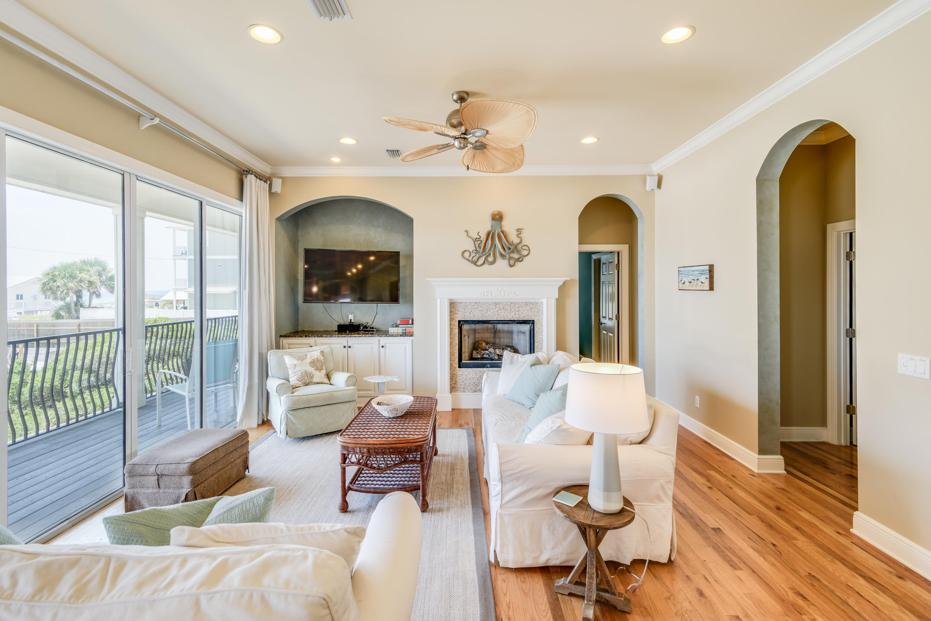 TANG-O-MAR S/D UNREC - Residential