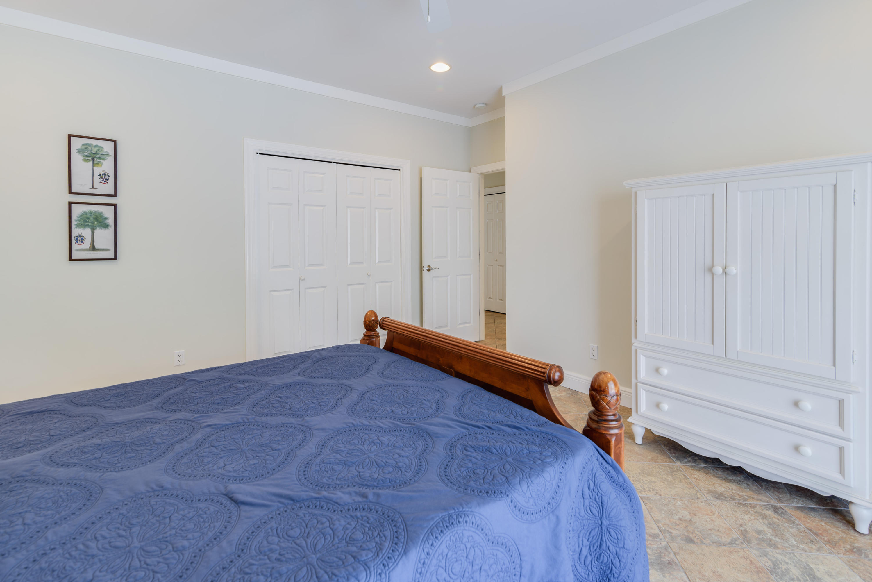 TANG-O-MAR S/D UNREC - Residential