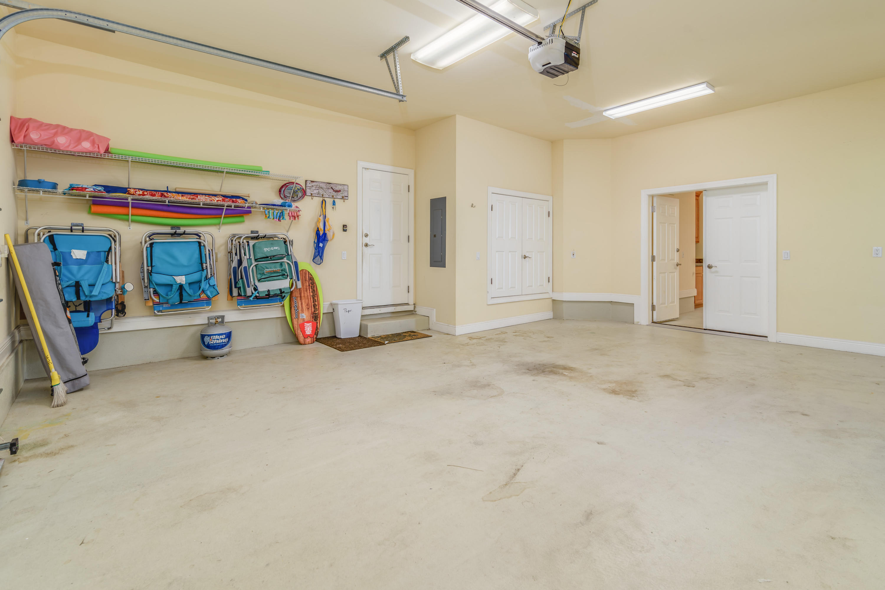 TANG-O-MAR S/D UNREC - Residential