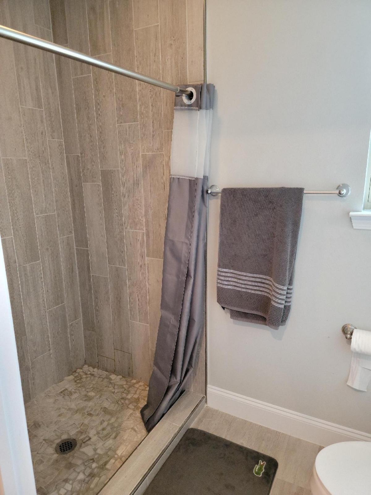 CHANAN ESTATES 1ST ADDN - Residential Lease