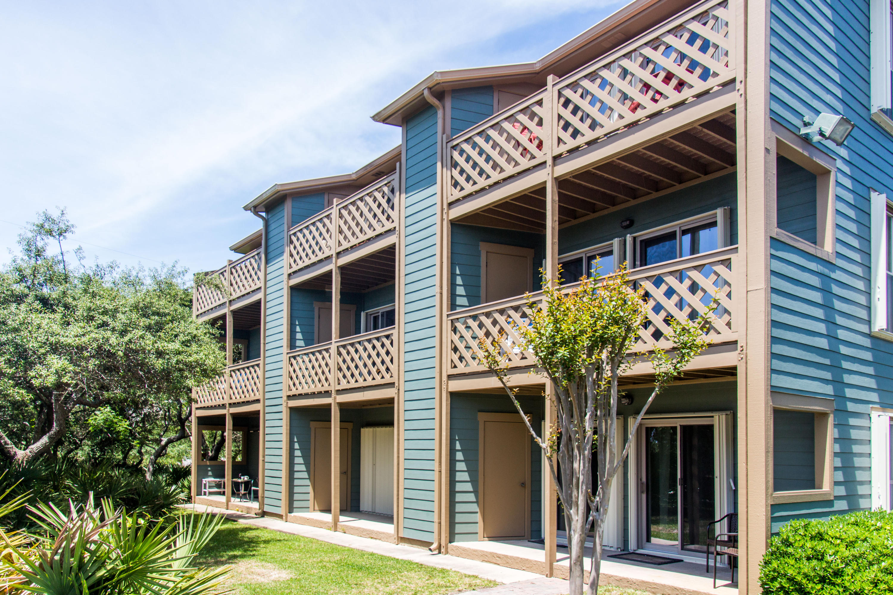 INLET DUNES CONDO PH 2 - Residential