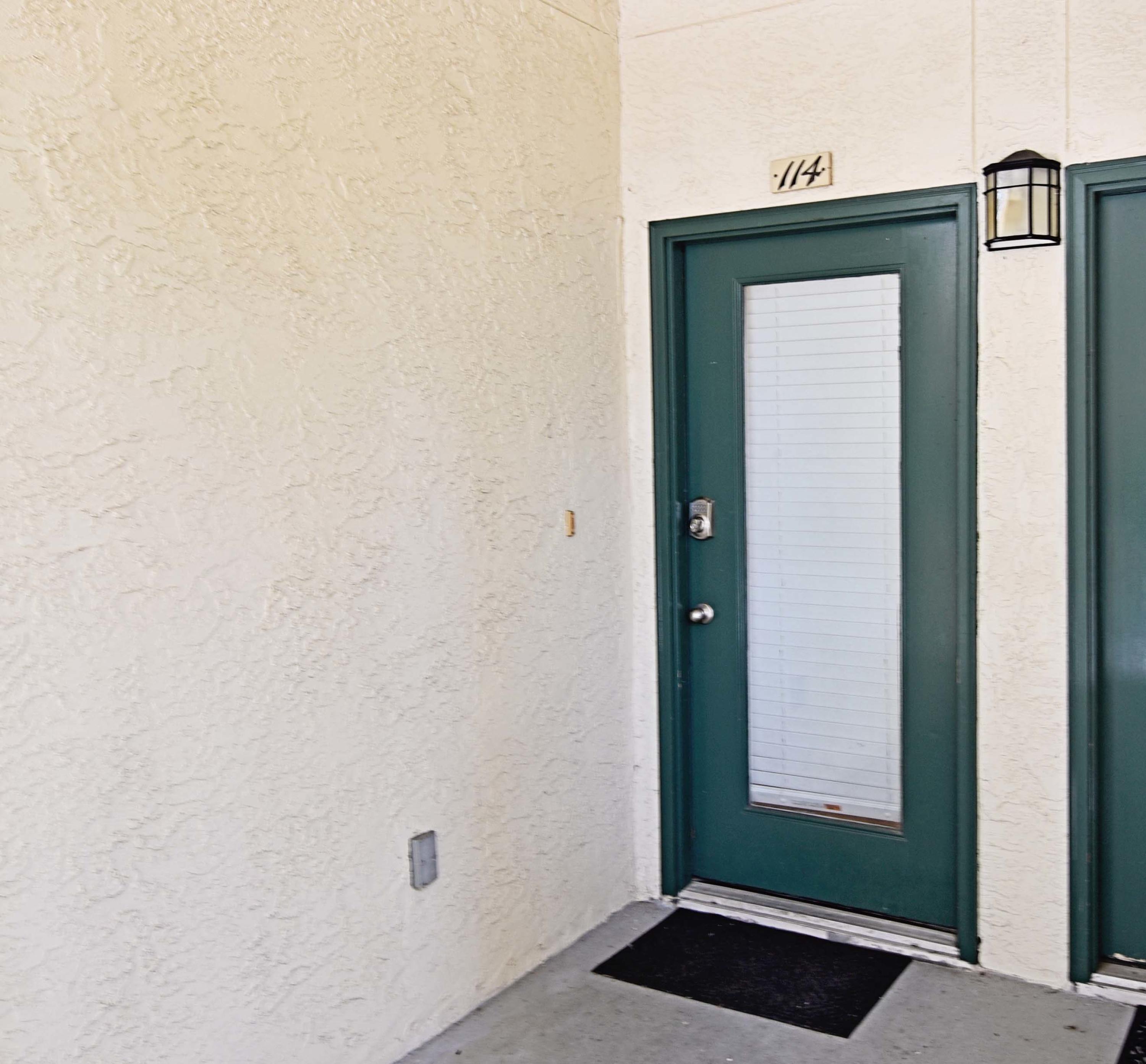 LAKESIDE CONDO AT BLUEWATER BAY - Residential