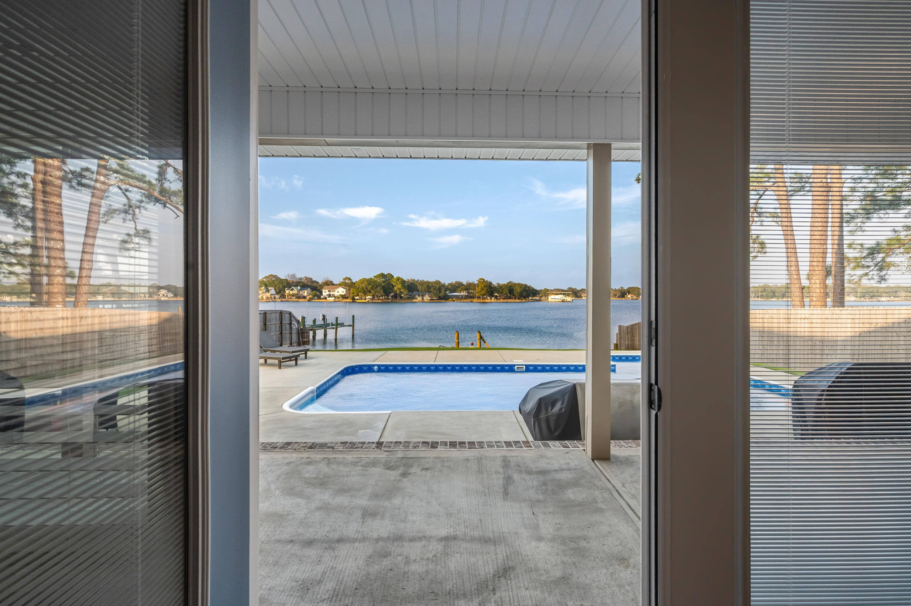 HARBOR RIDGE - Residential