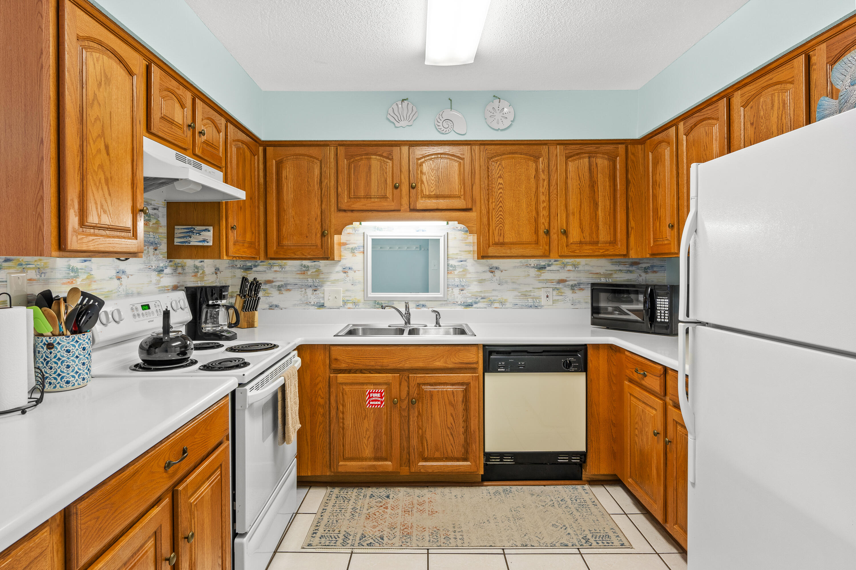 CHATEAU LA MER CONDO 2 - Residential