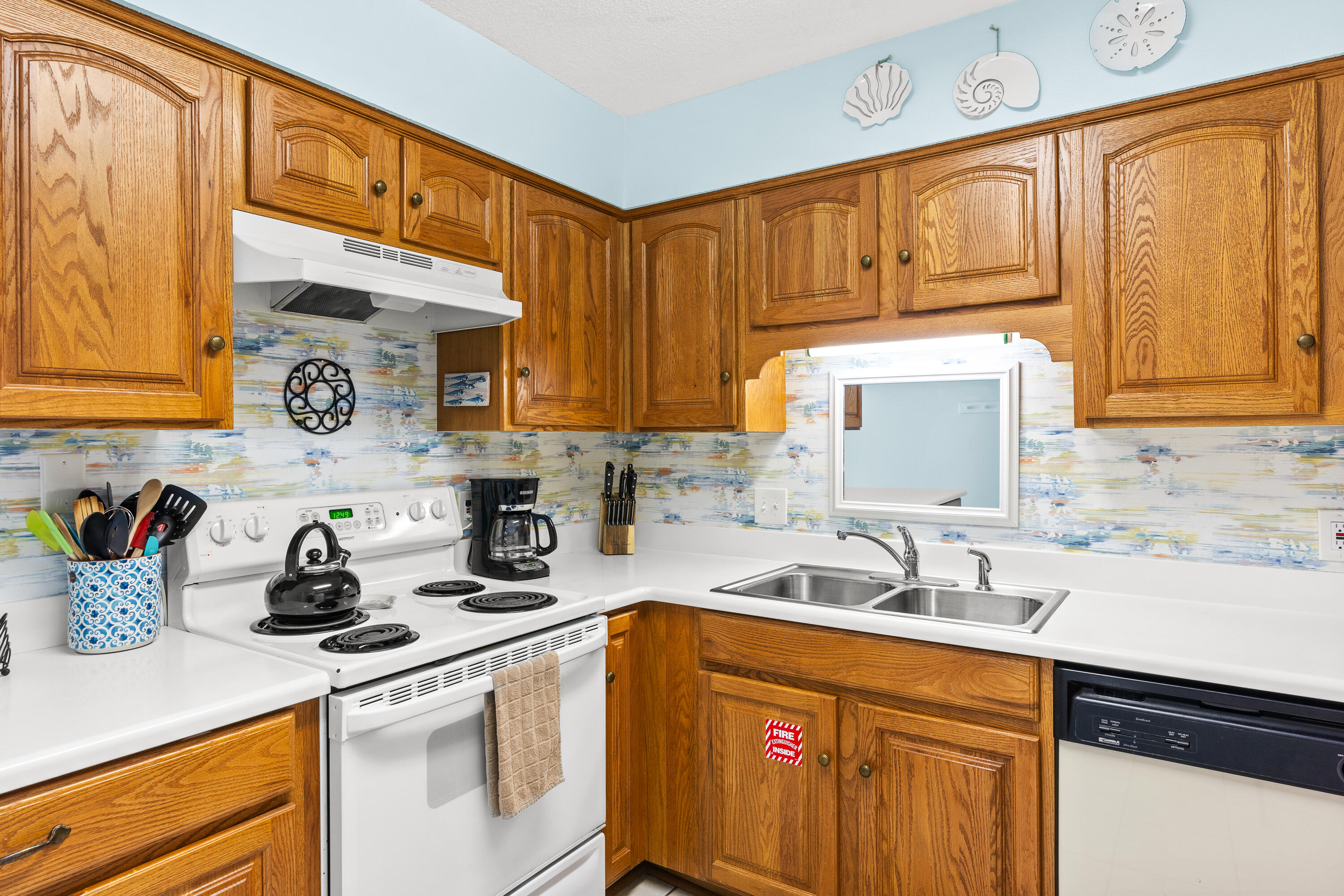 CHATEAU LA MER CONDO 2 - Residential