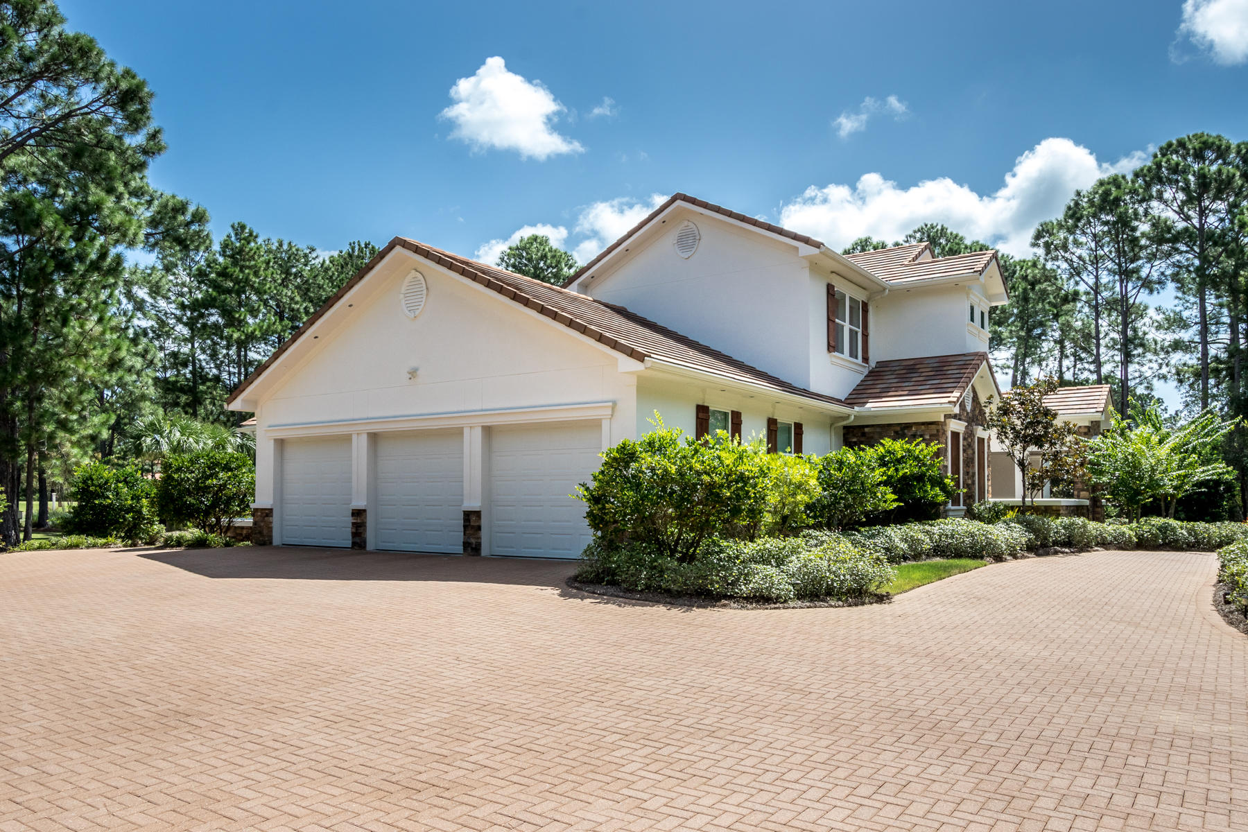BAYTOWNE AVE EAST - Residential