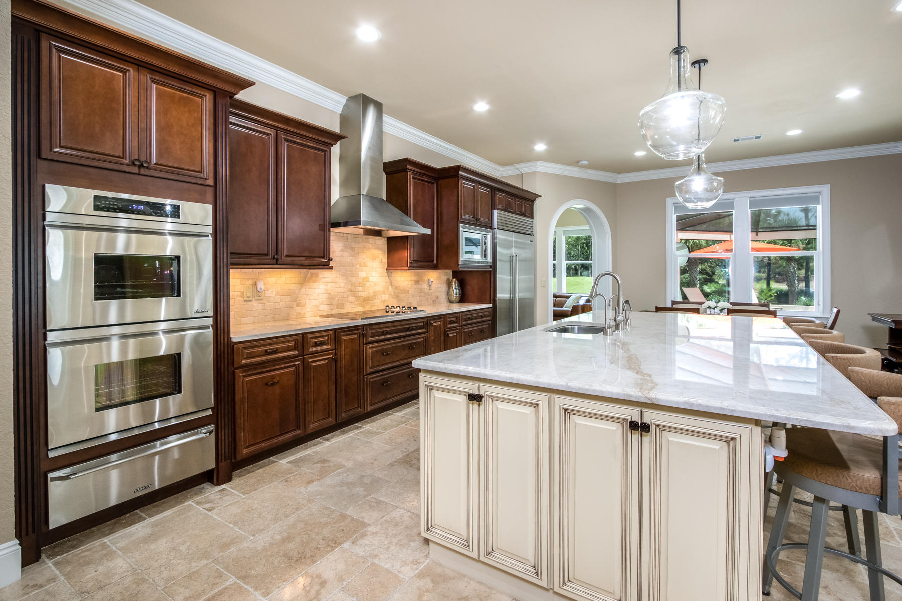 BAYTOWNE AVE EAST - Residential