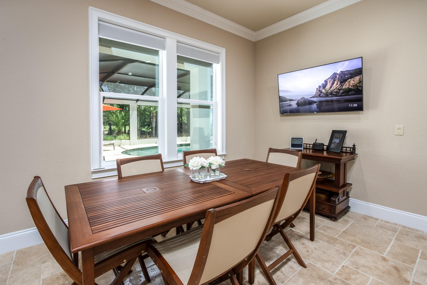 BAYTOWNE AVE EAST - Residential